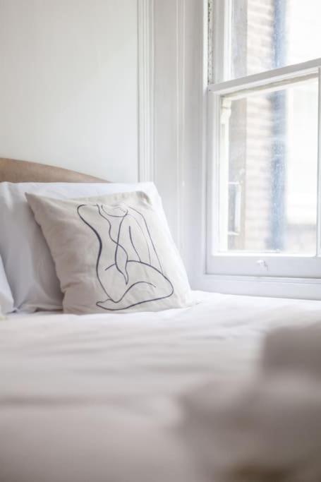 Incredible Location In Central - 2bed Appartement