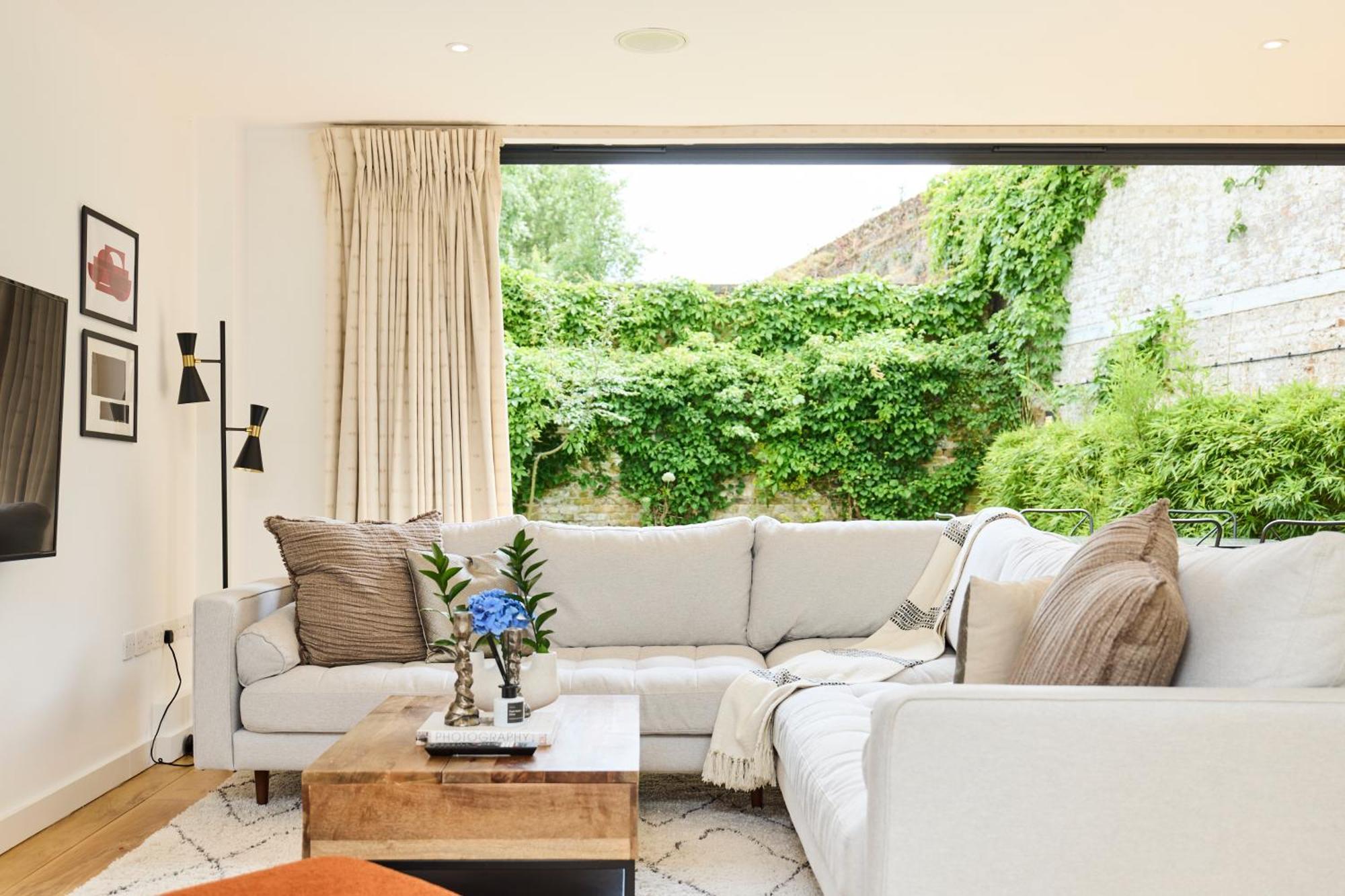 The Putney Wonder - Dazzling 3bdr Flat With Garden Leilighet London