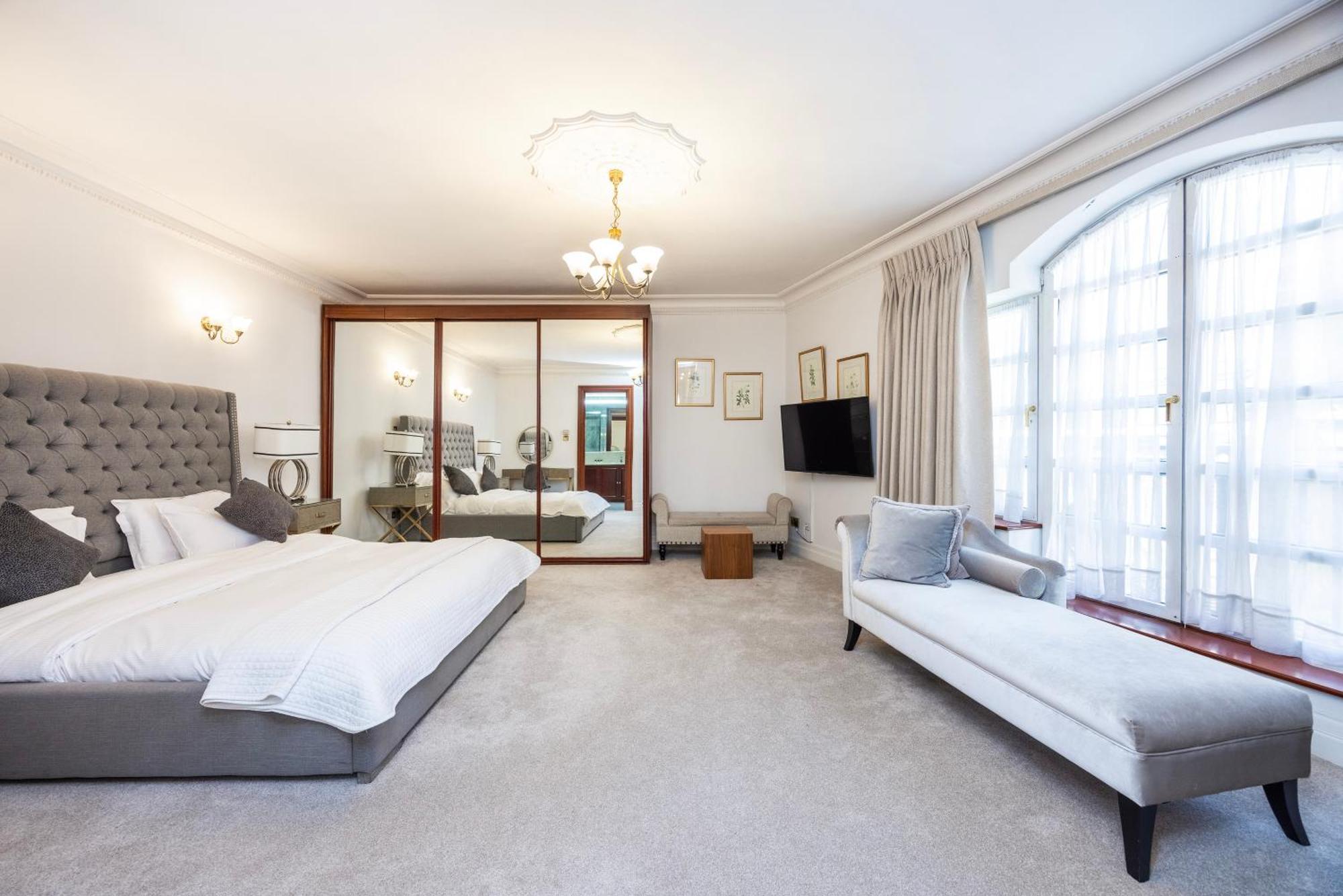 Lägenhetshotell Carlton Court - Mayfair 5*