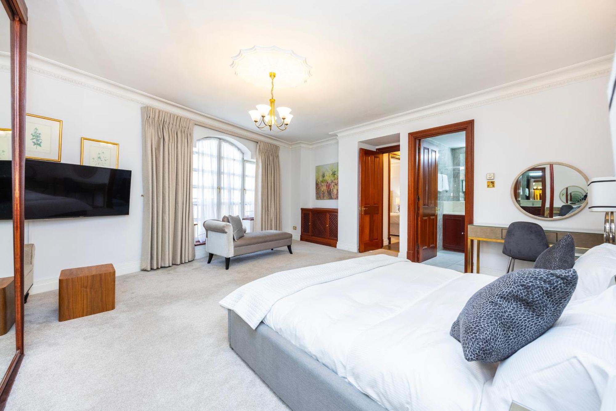 Carlton Court - Mayfair Lägenhetshotell 5*