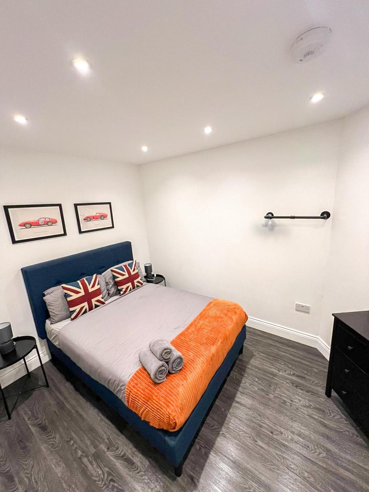 1-bedroom In Shoreditch, Old Street, Hoxton Lejlighed