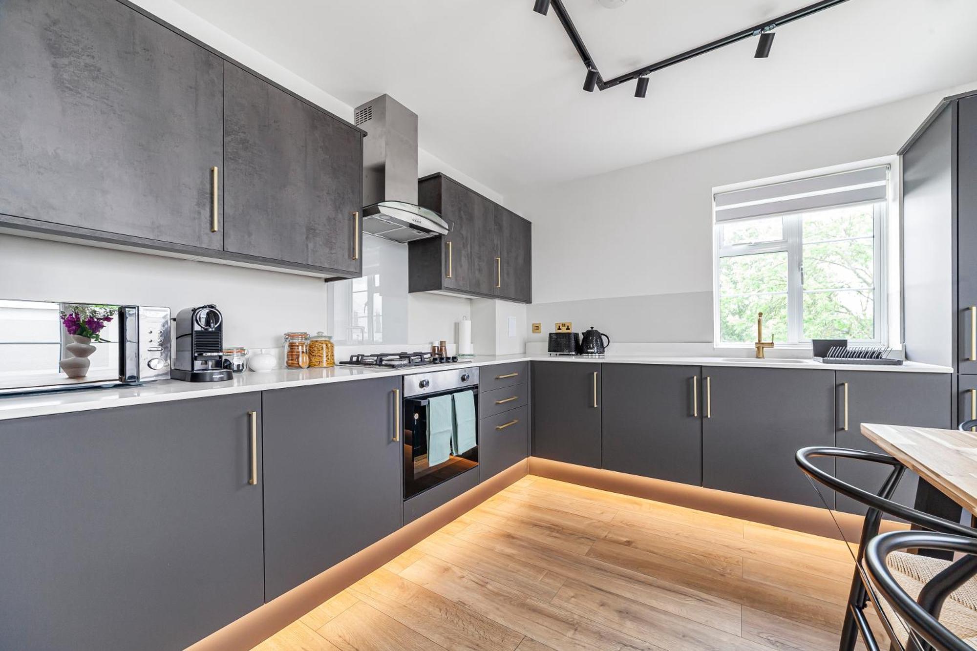 Leilighet Arte - Serviced For Leisure And Business - Private Parking - 12 Minutes Walking From Wembley Stadium