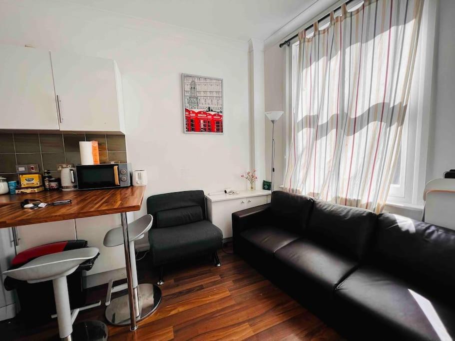 St Pancras Private * London