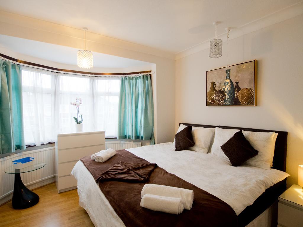 Bed & Breakfast Gable London