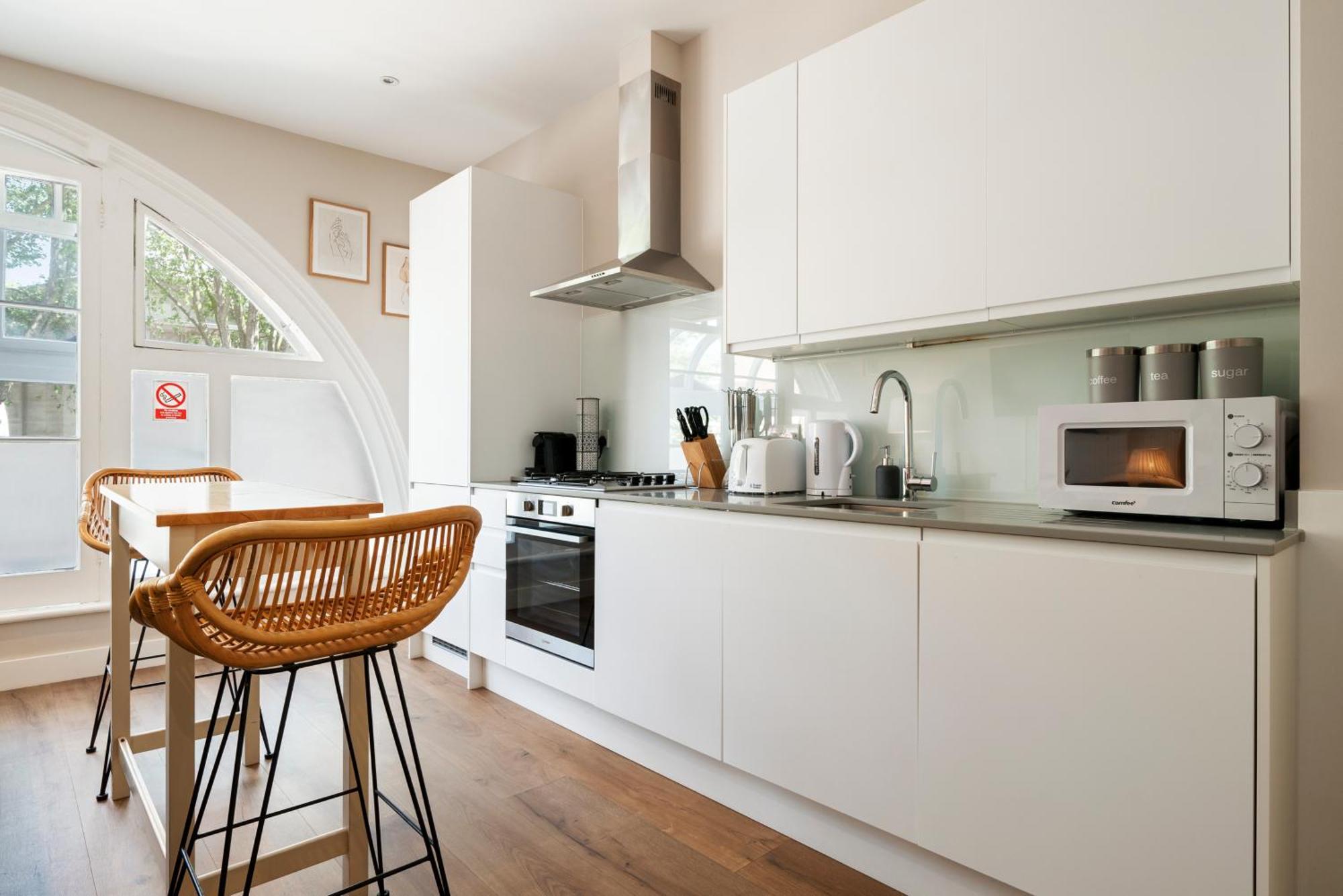 Comfortable In Shoreditch High Street Apartment London
