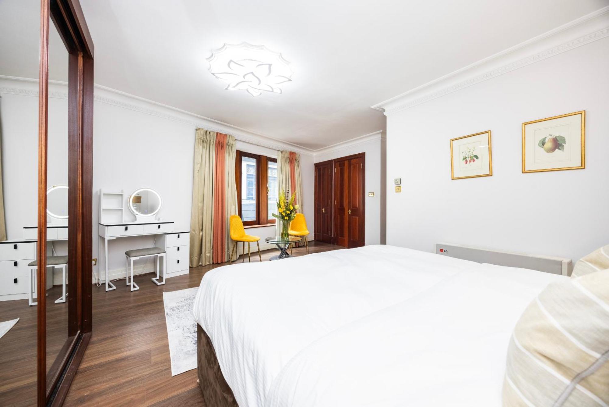 Carlton Court - Mayfair 5*