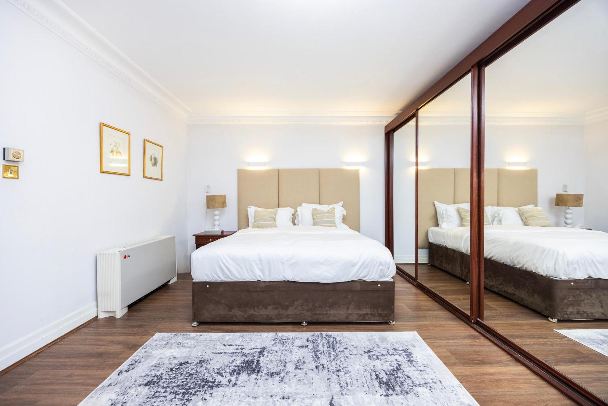 Carlton Court - Mayfair Lägenhetshotell 5*