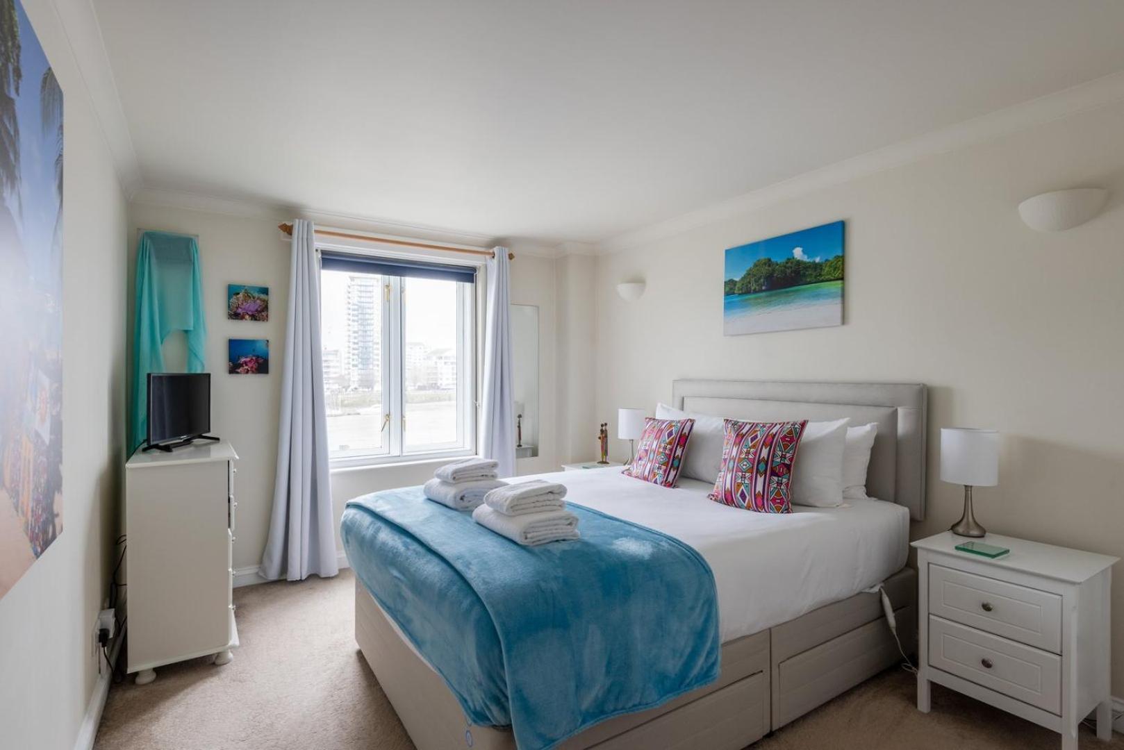 Guestready - Overlooking The Thames London