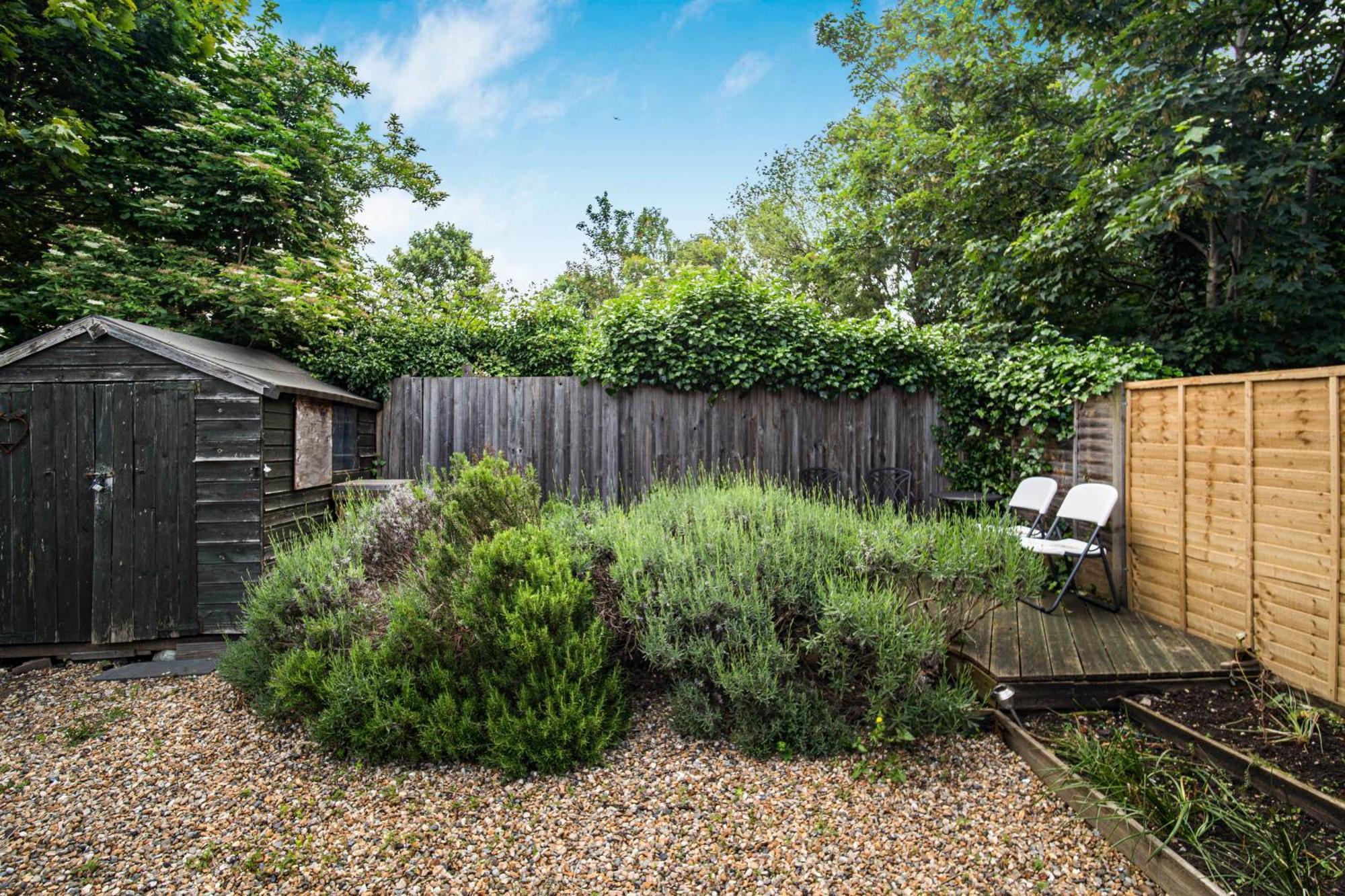 Pass The Keys Private Garden By Tulse Hill Station Londen
