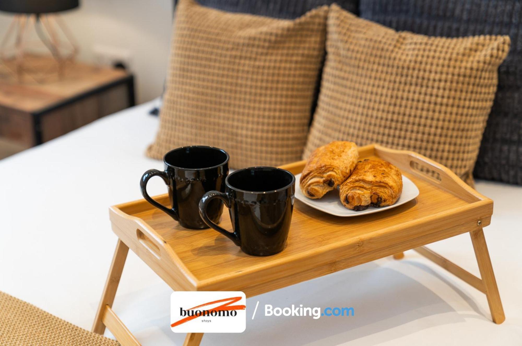Two Bedroom At Buonomo Short Lets & Serviced Close To Wimbledon Tennis Courts Appartement Londen