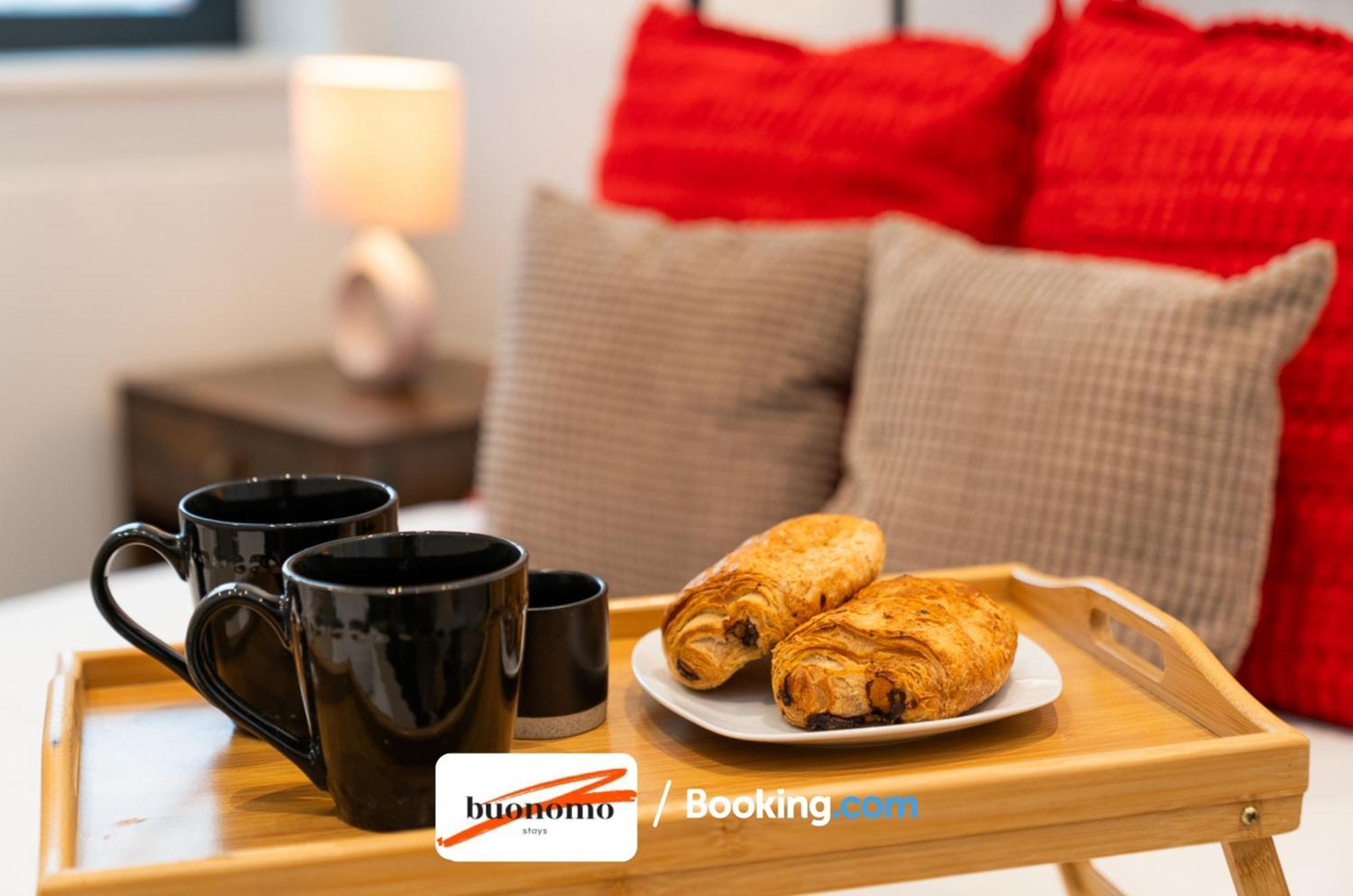 Two Bedroom At Buonomo Short Lets & Serviced Close To Wimbledon Tennis Courts Appartement *
