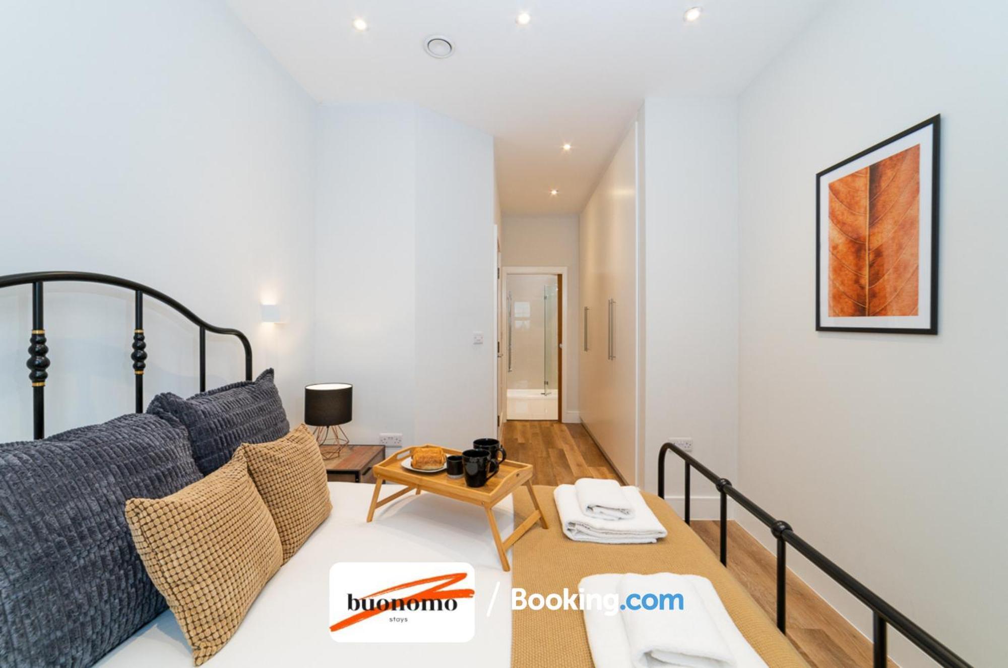Appartement Two Bedroom At Buonomo Short Lets & Serviced Close To Wimbledon Tennis Courts Londen