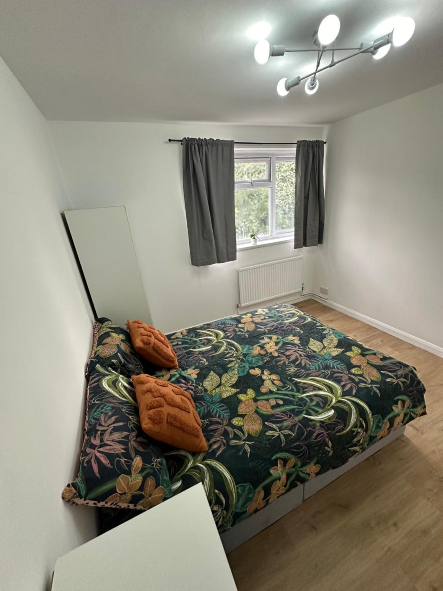 Shared In A Luxury 3 Bedroom Flat In Aldgate, E1!central Lägenhet London