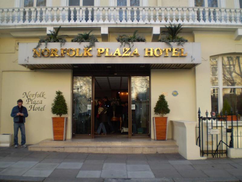 Norfolk Plaza Hotell