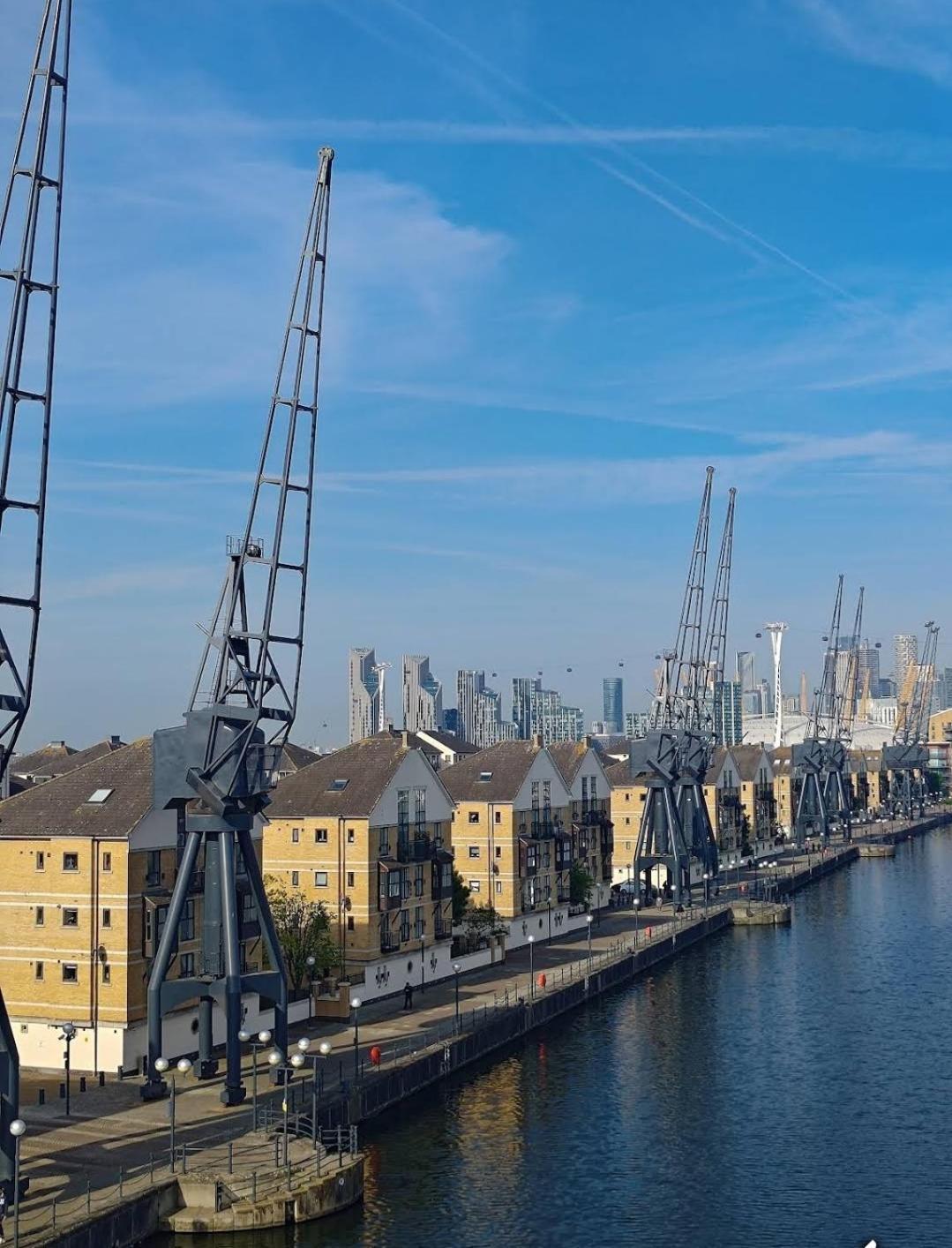 Excel Riverview Luxury -sleep 6- Free Parking- Playstation 4 Lejlighed London