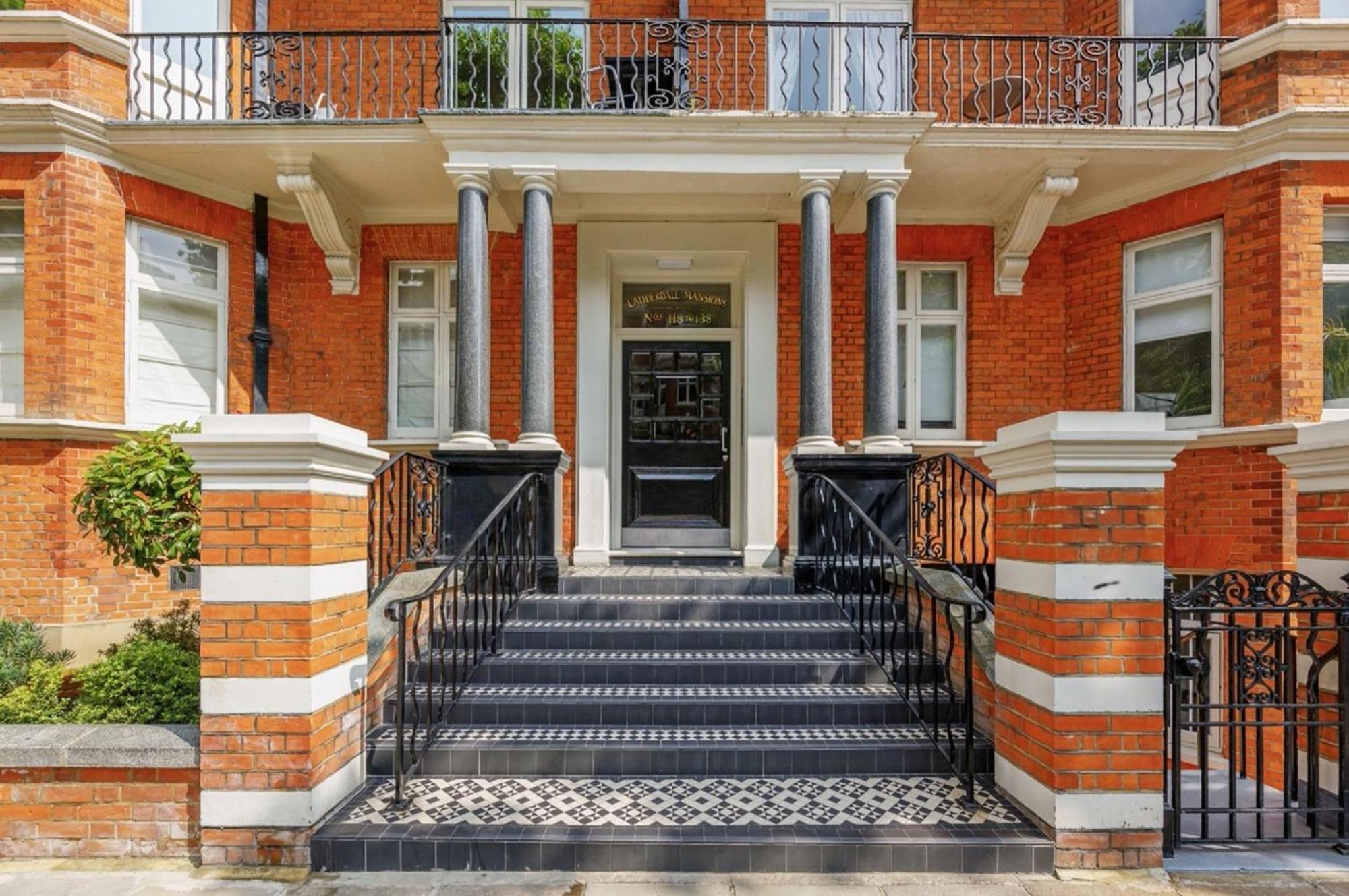 Lovely 3 Bedrooms, 2 Bath, Balcony Mansion Block, Hyde Park, Oxford Street, Maida Vale, Paddington W9 Lägenhet