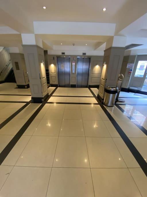 Stylish & Comfy Chelsea Haven Walk To Tube & Bus Londres