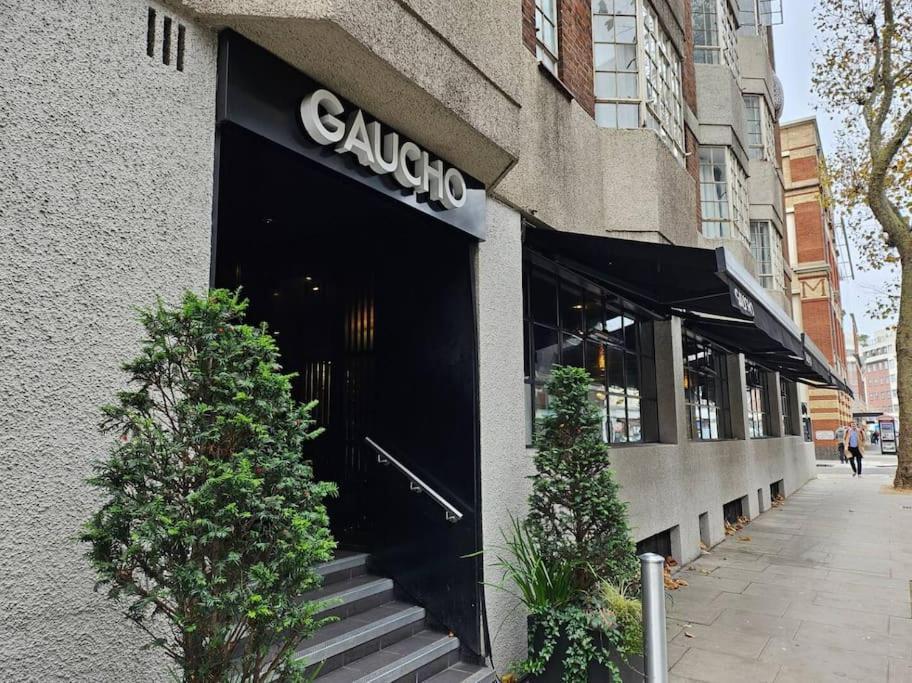 Stylish & Comfy Chelsea Haven Walk To Tube & Bus Appartement *