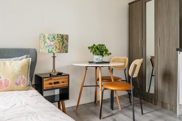 City Studios London Apartment *