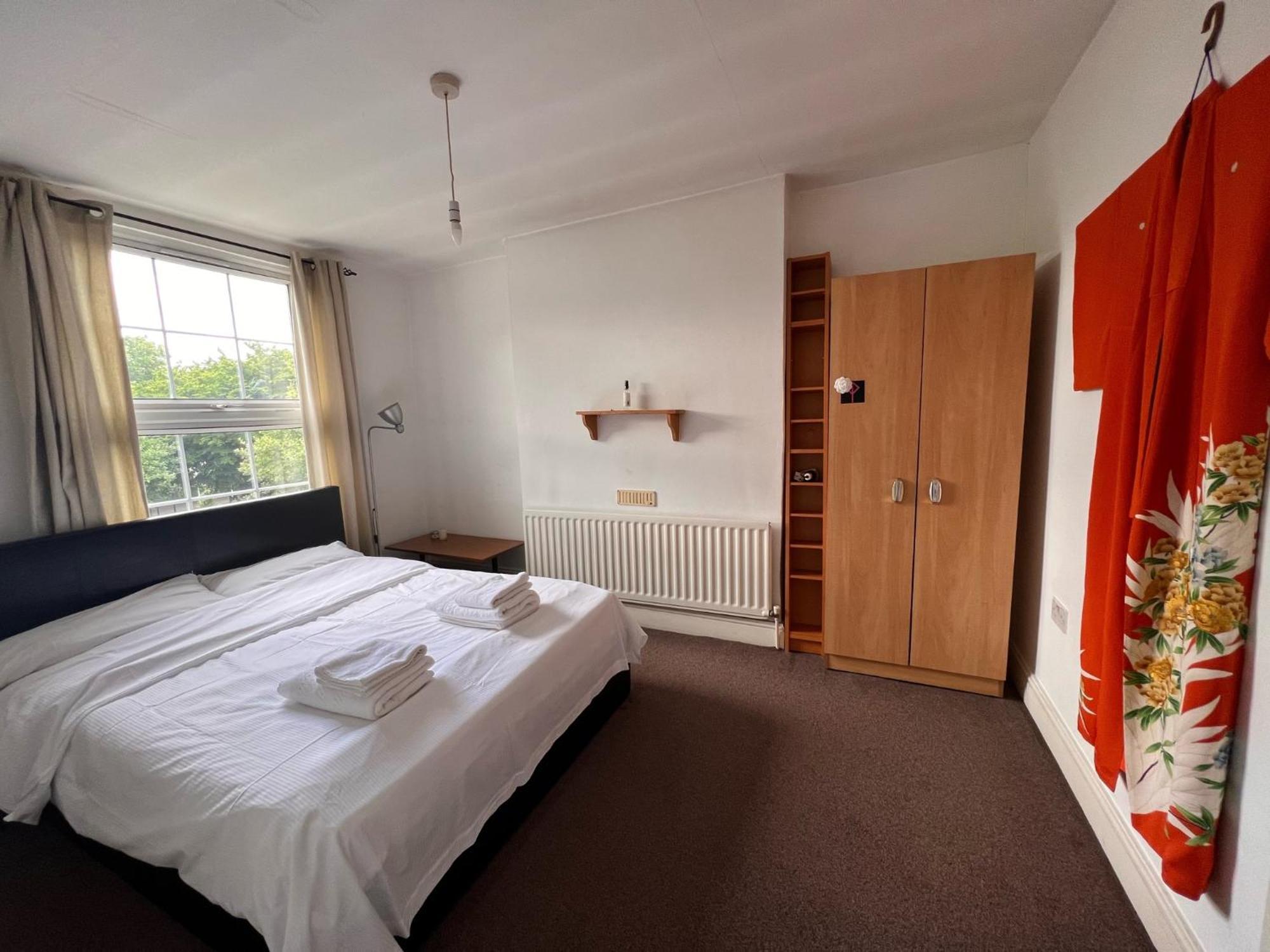 Lovely Victorian Flat For 6 In Stoke Newington