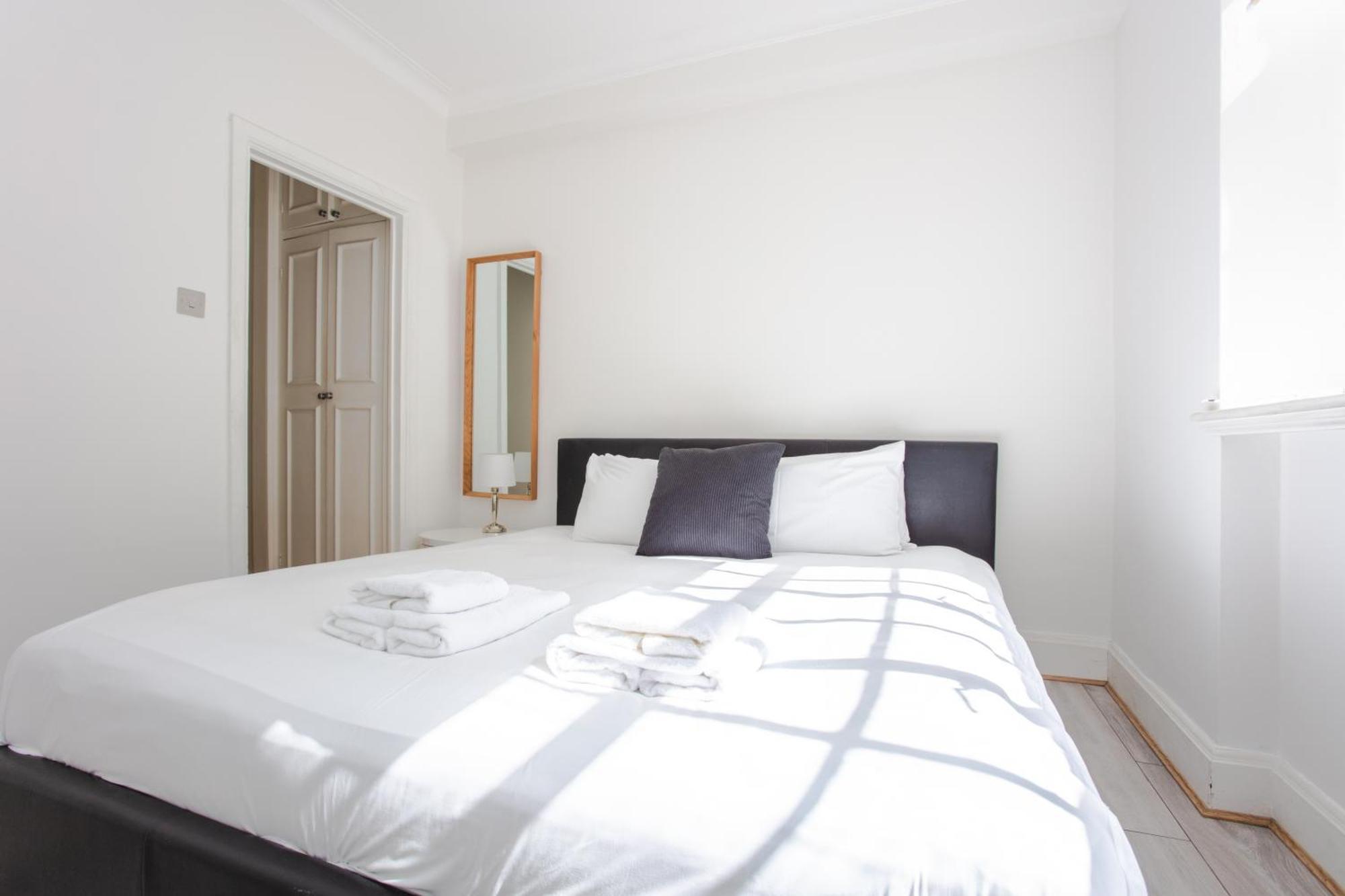 Modern 2 Bedroom In Marble Arch *