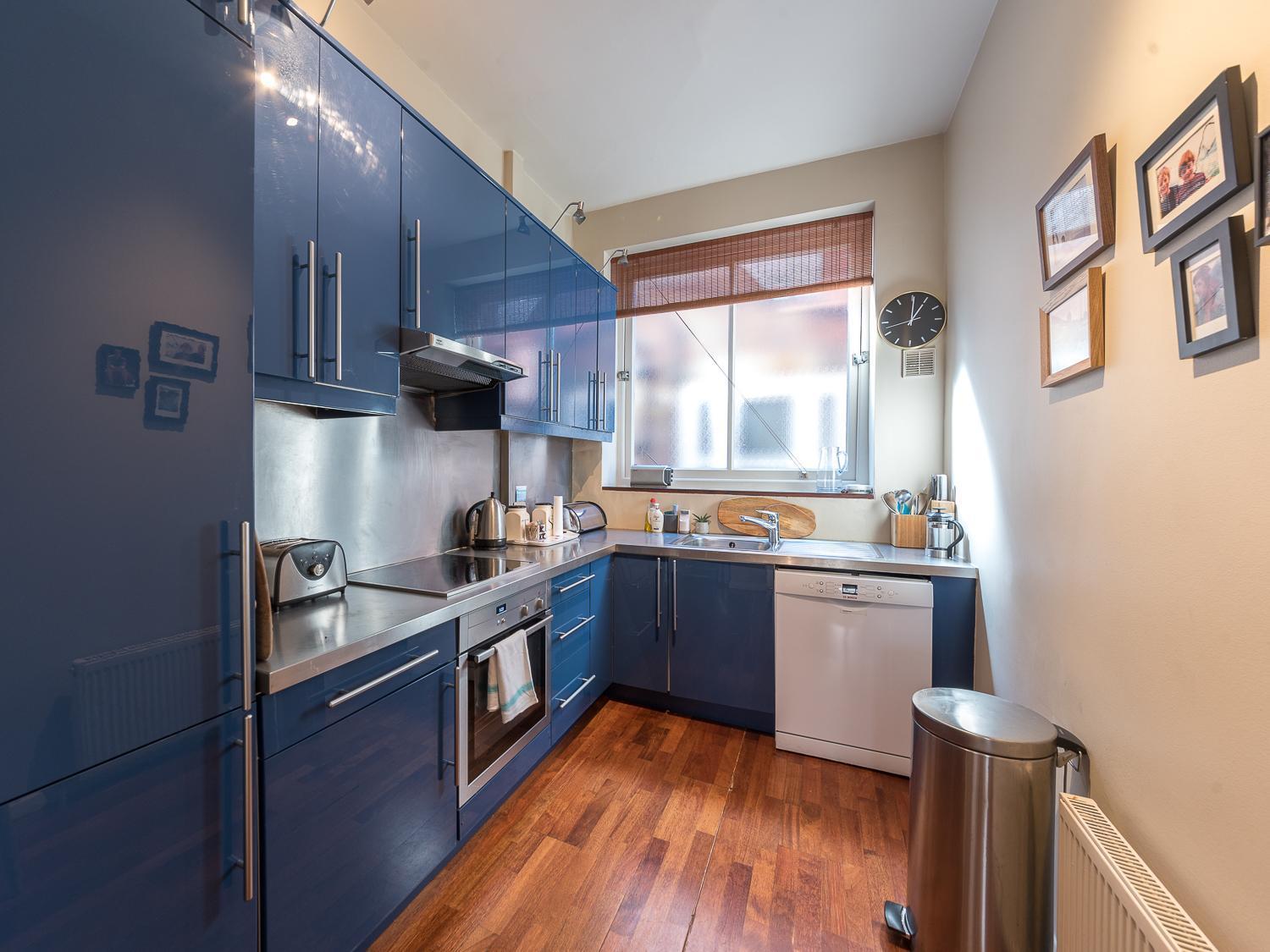 Homely 2 Bedroom Victorian In Hampstead Londen