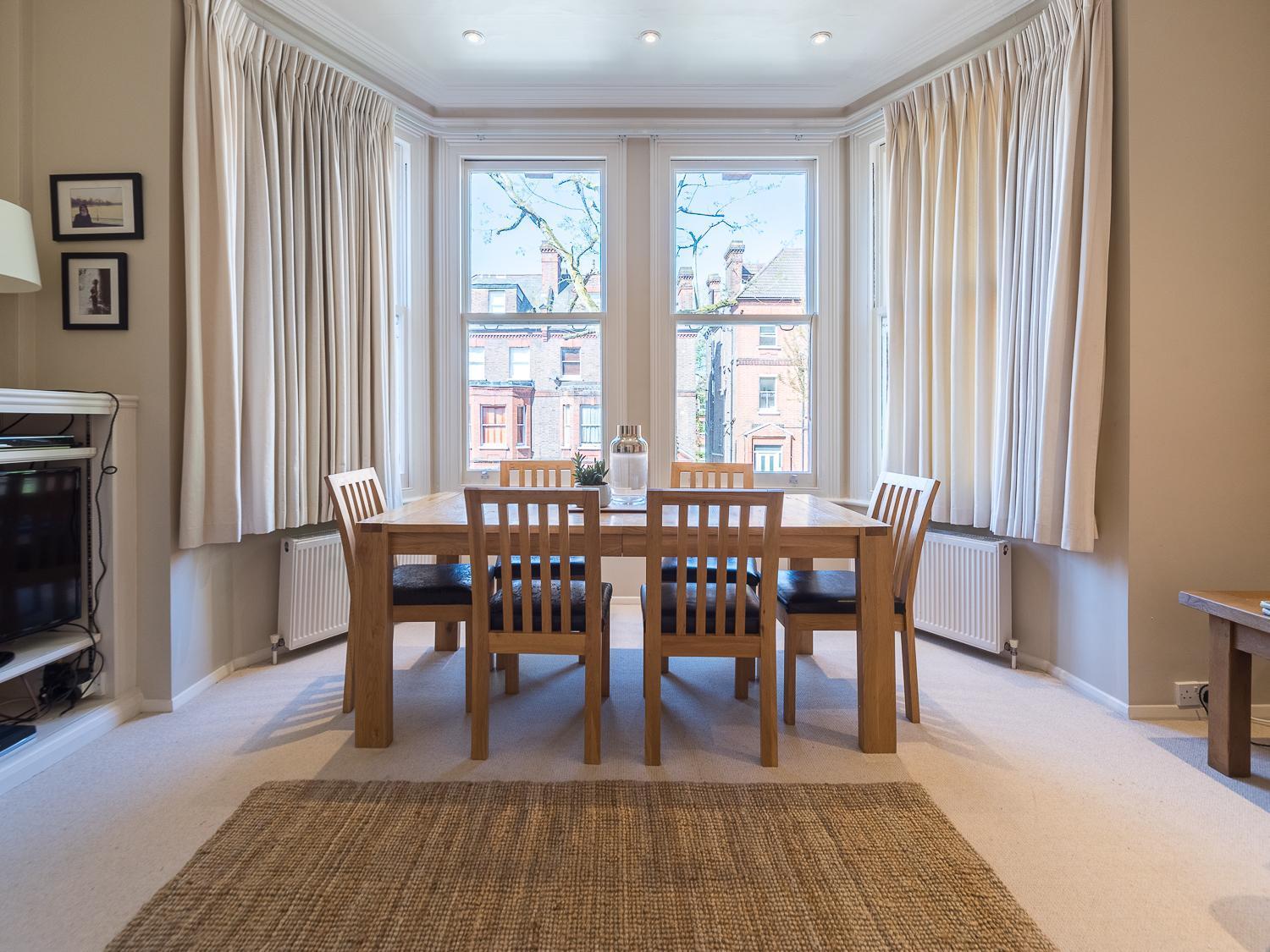 Homely 2 Bedroom Victorian In Hampstead Appartement Londen