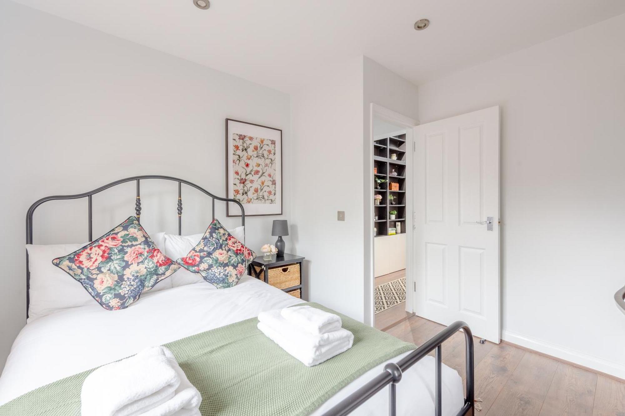 Inviting & Spacious 3bd Flat - Shadwell Lejlighed
