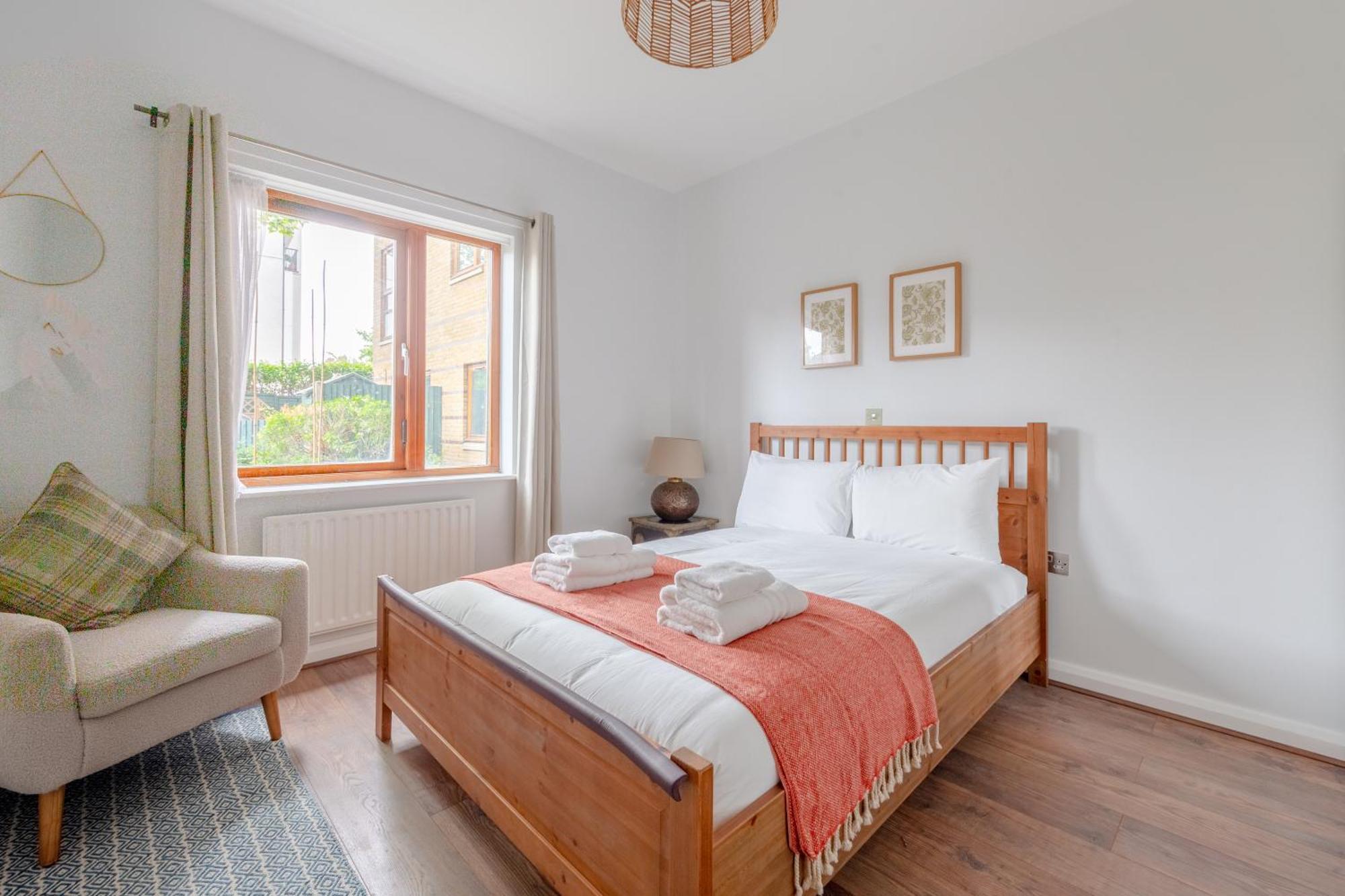 Inviting & Spacious 3bd Flat - Shadwell Lejlighed