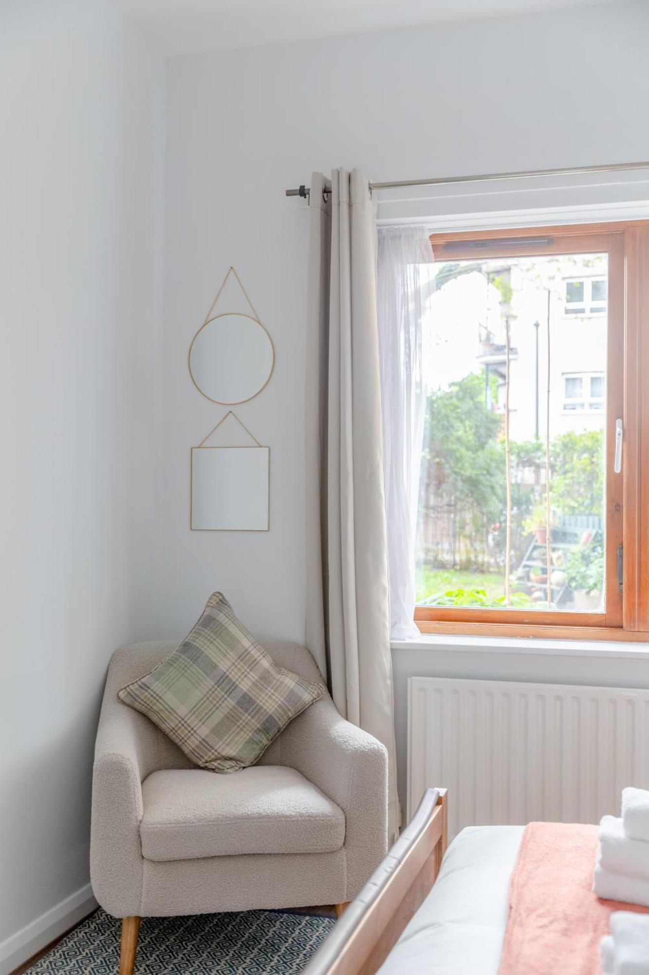 Inviting & Spacious 3bd Flat - Shadwell Lejlighed London