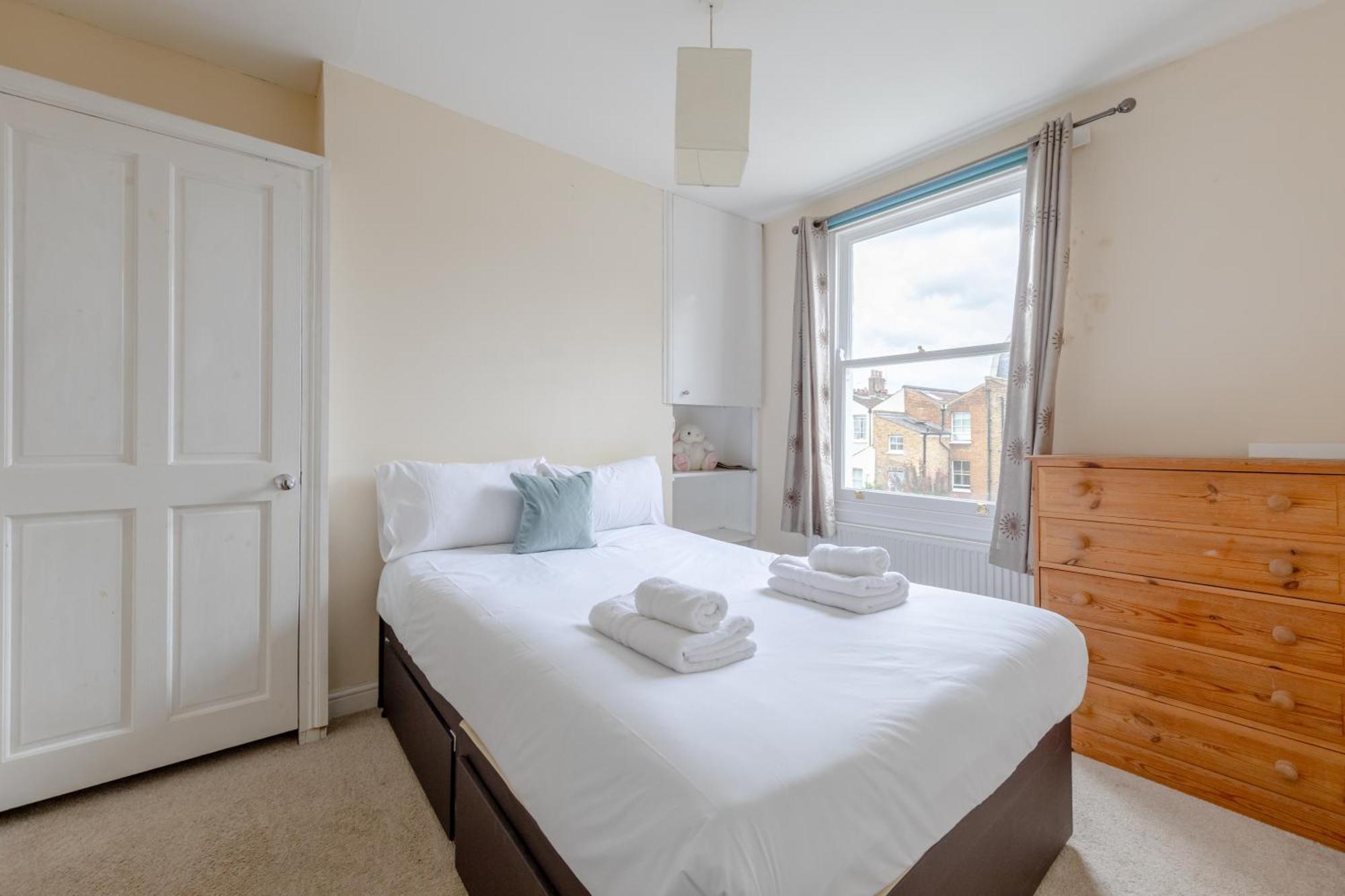 Charming 3bd Flat - 5 Minutes To Victoria Park Appartement