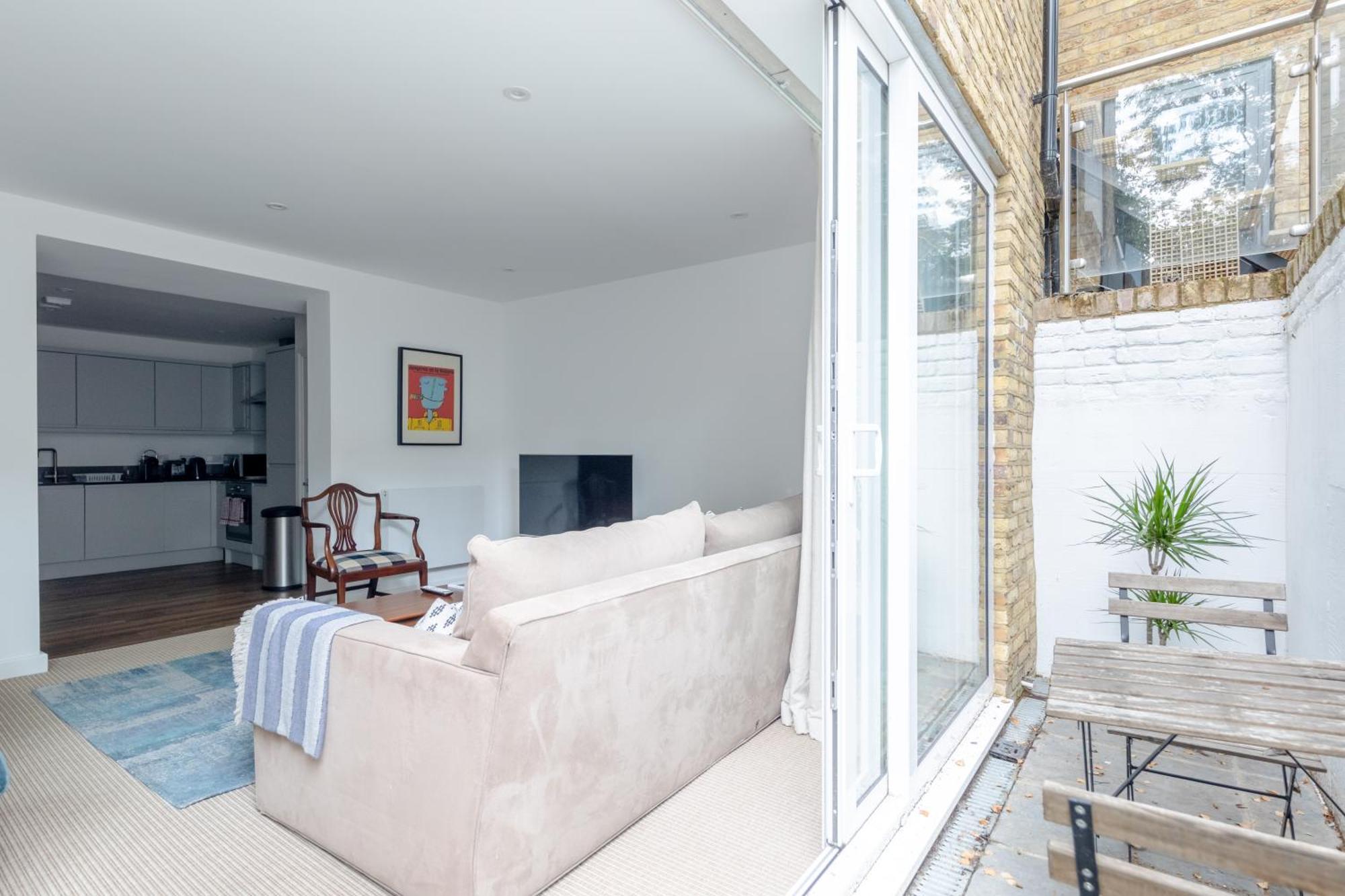 Beautifully Refurbished 2bd Flat- Clapham Lejlighed London