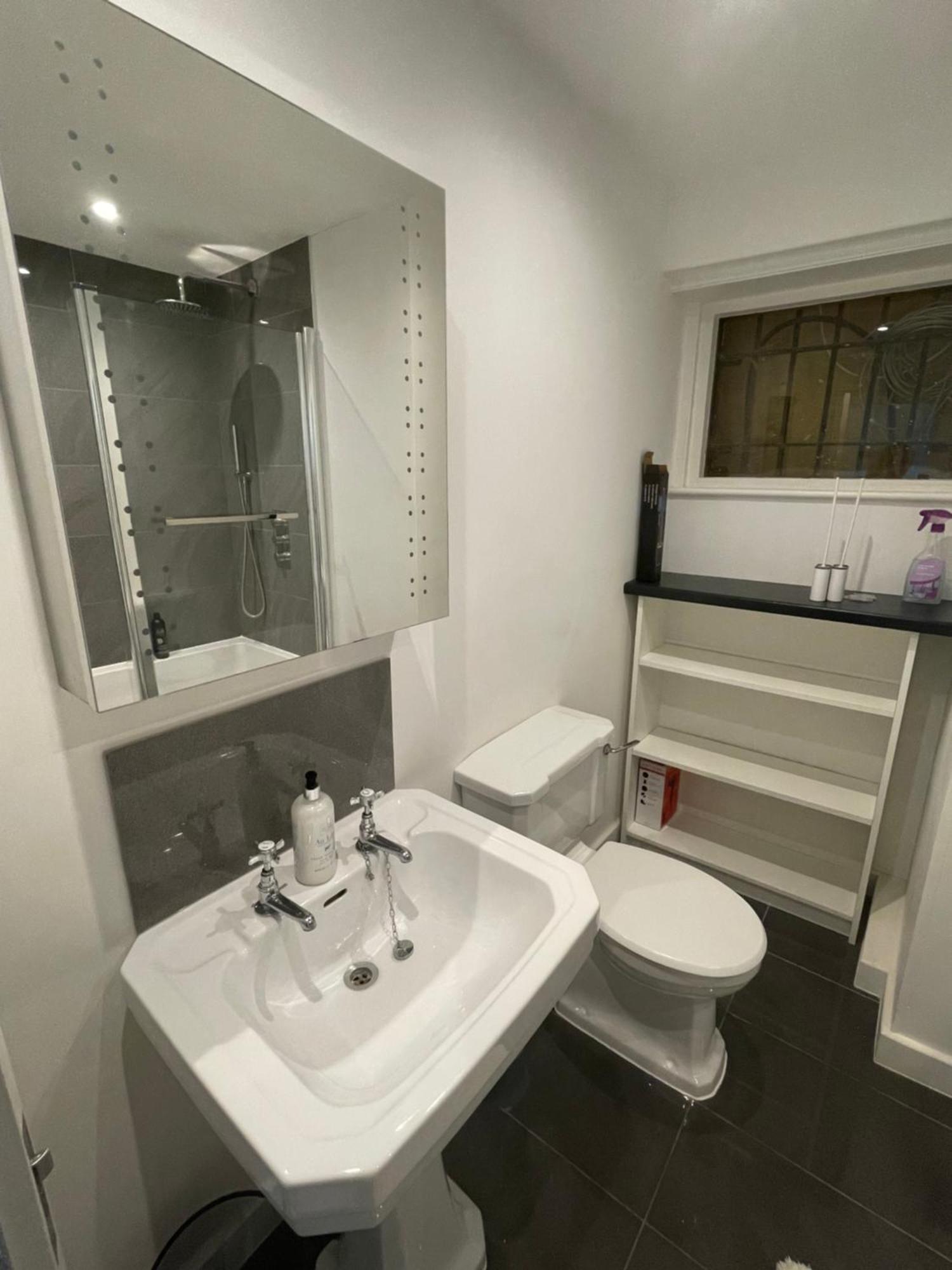 Beautifully Refurbished 2bd Flat- Clapham Lejlighed *