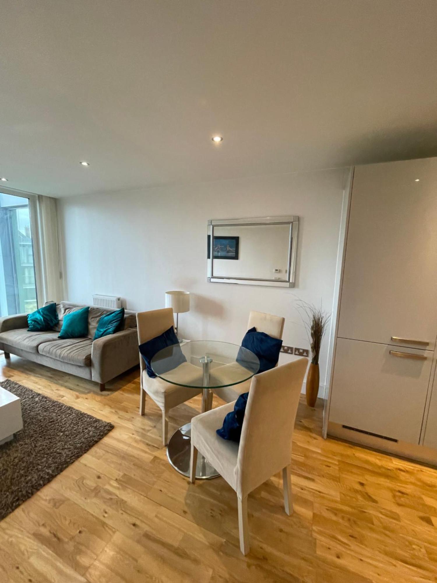 Appartement Sleek & Sunny 1bd Flat Near Greenwhich - Deptford! Londen