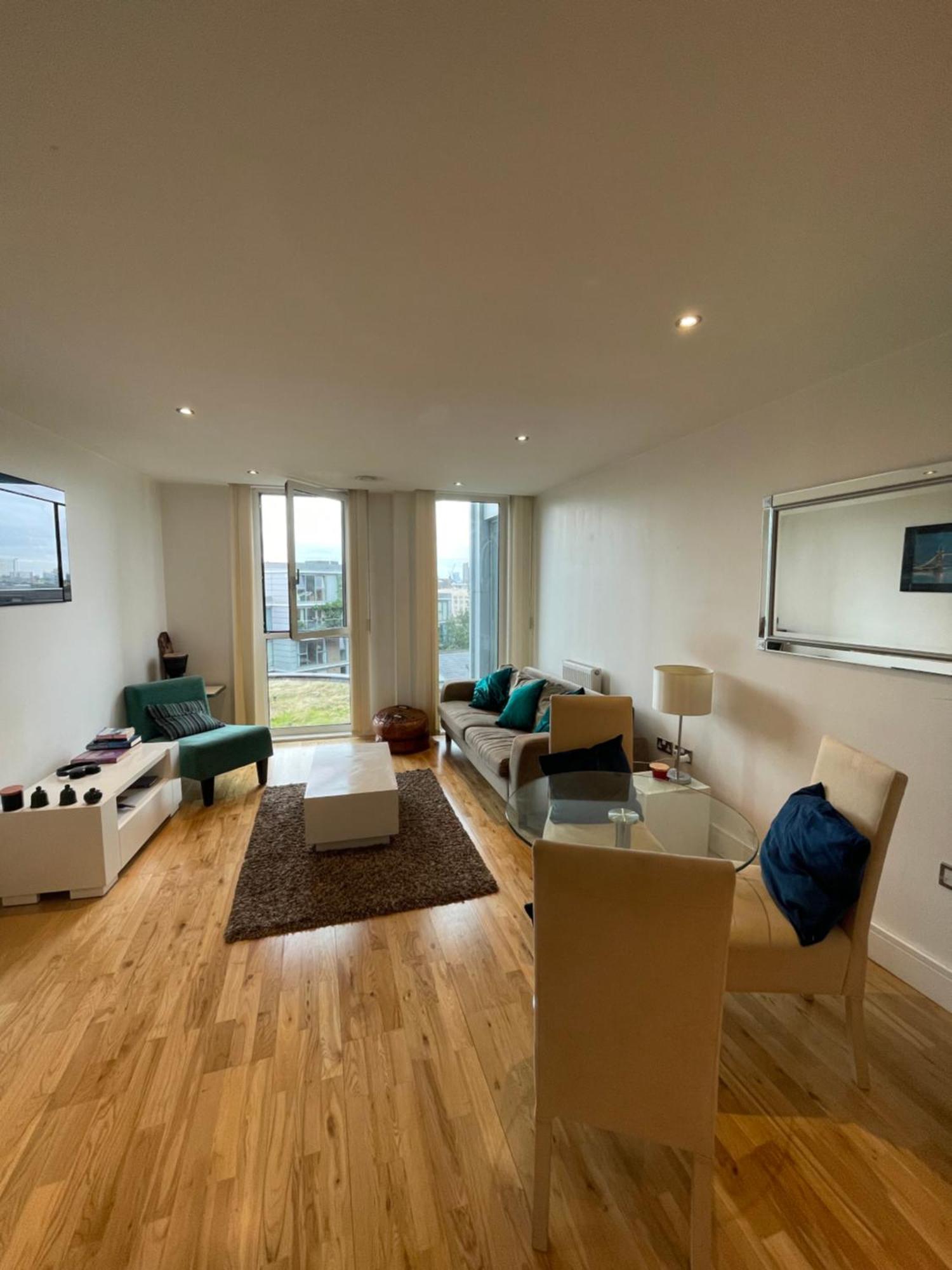 Sleek & Sunny 1bd Flat Near Greenwhich - Deptford! Appartement