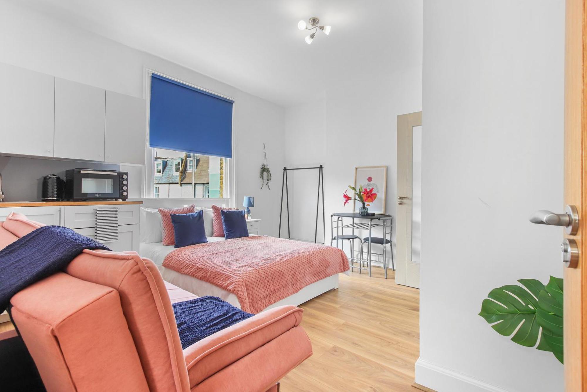 Apartment Zee Homes W6