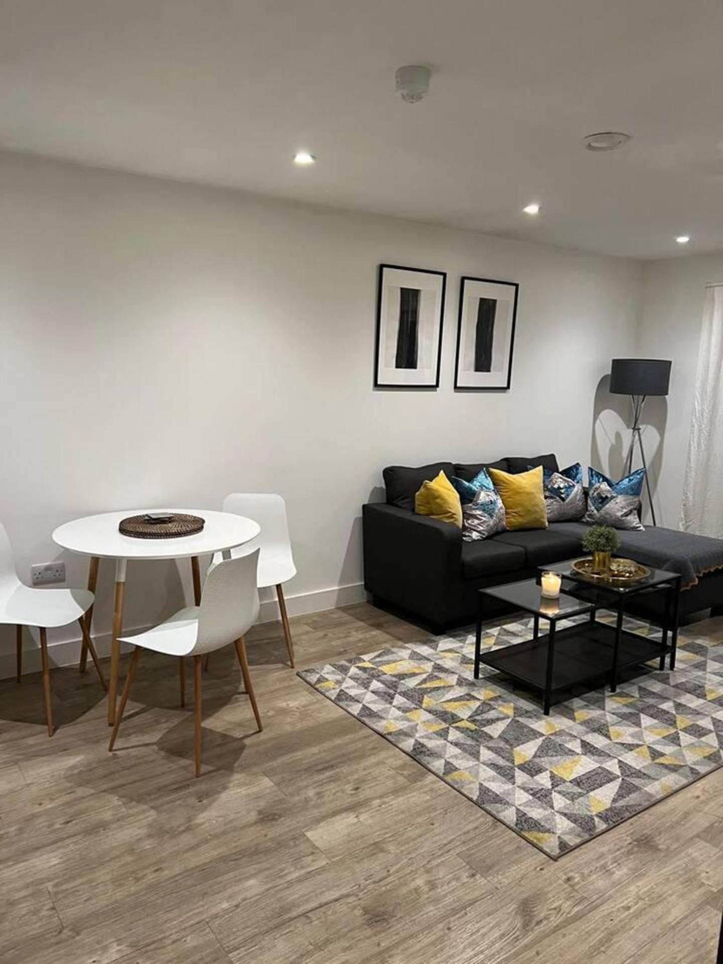 Modern 1 Bed Flat Near Station And Appartement