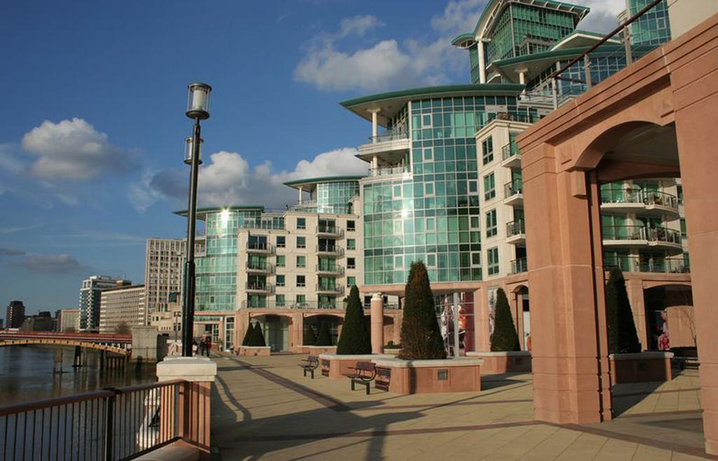 Apartment Aquarius At St. George Wharf London