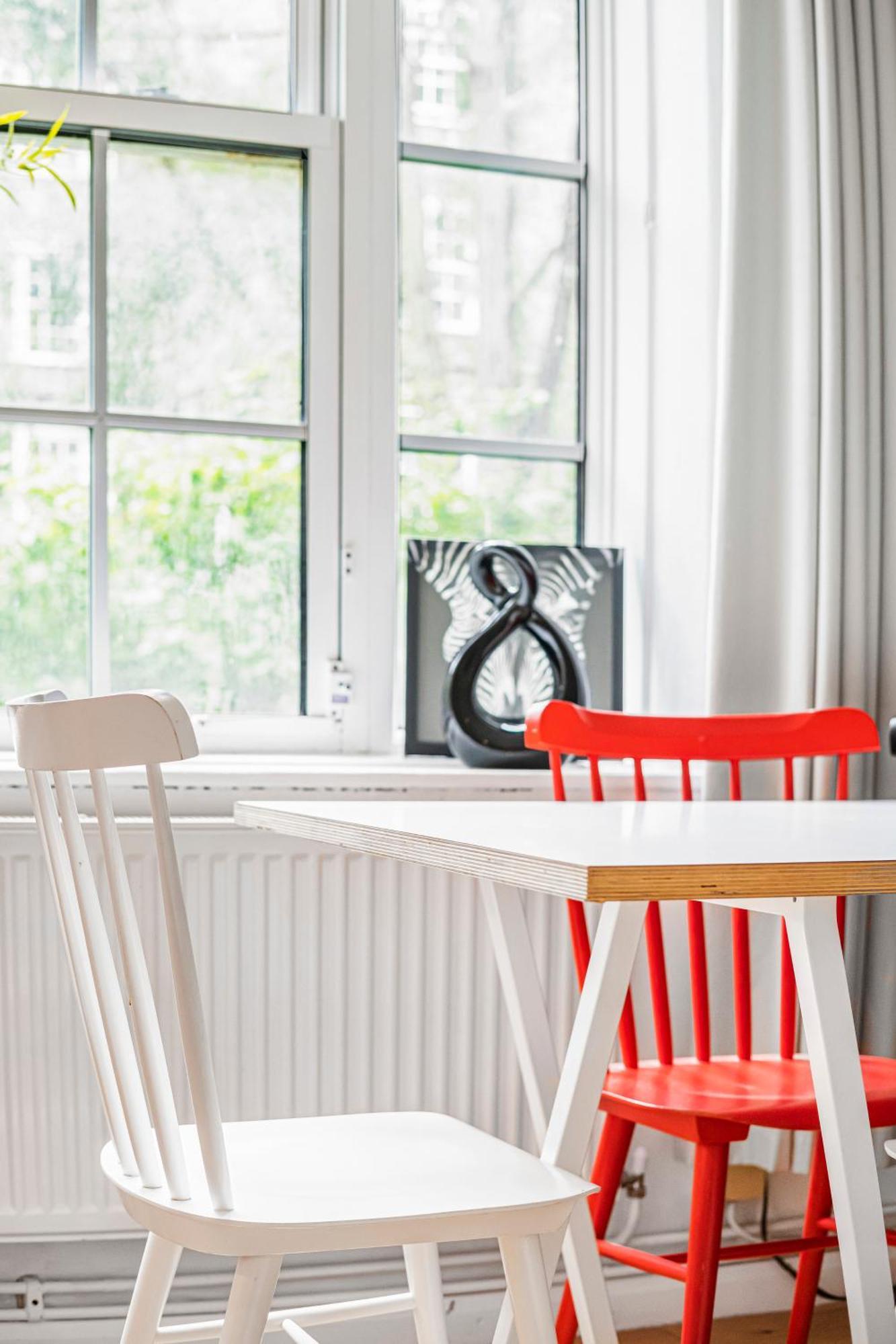 Pass The Keys In Sunny Waterloo Apartment
