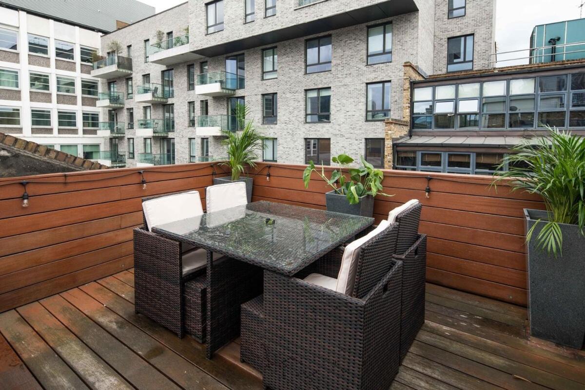 Huge Penthouse Retreat Next To Old Street Station