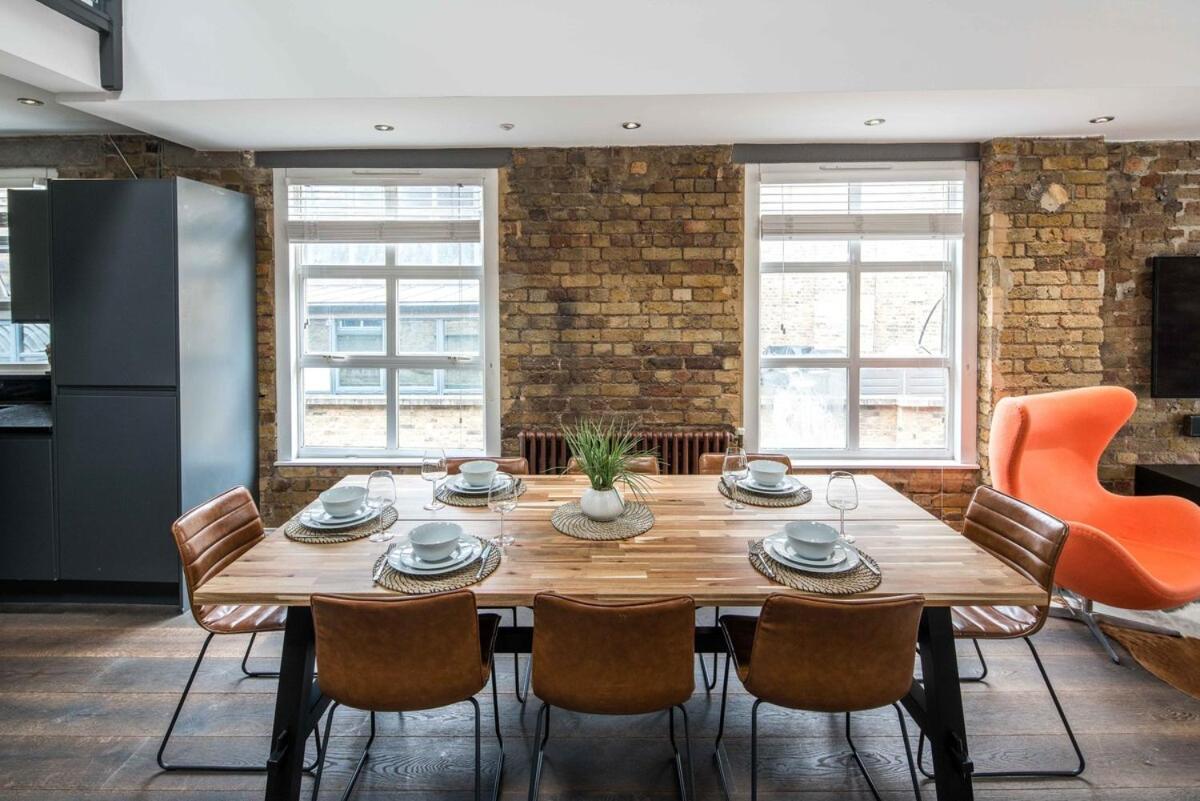 Huge Penthouse Retreat Next To Old Street Station