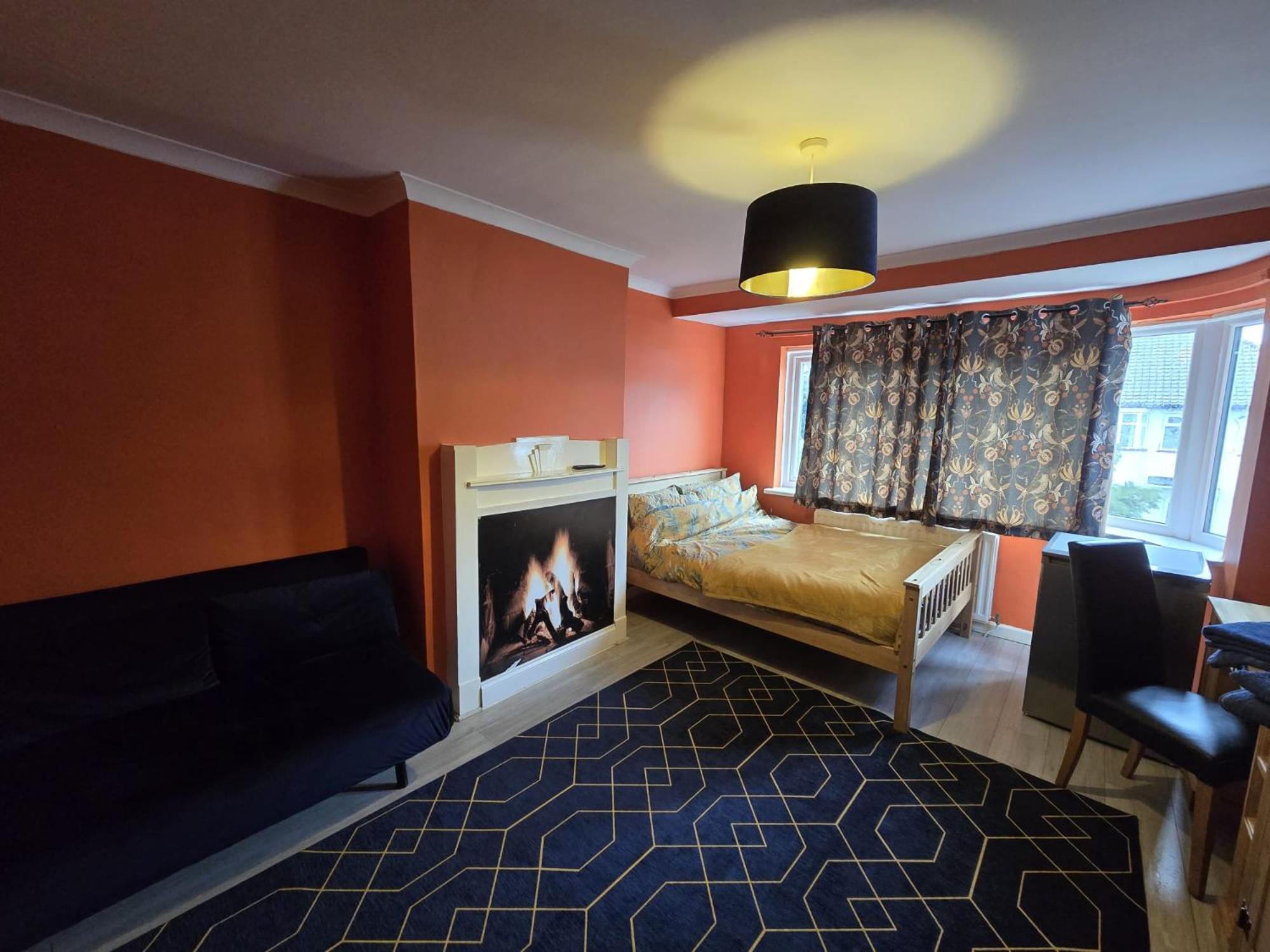 L'auberge Close Syon Lane Station And Heathrow Guest house 4*