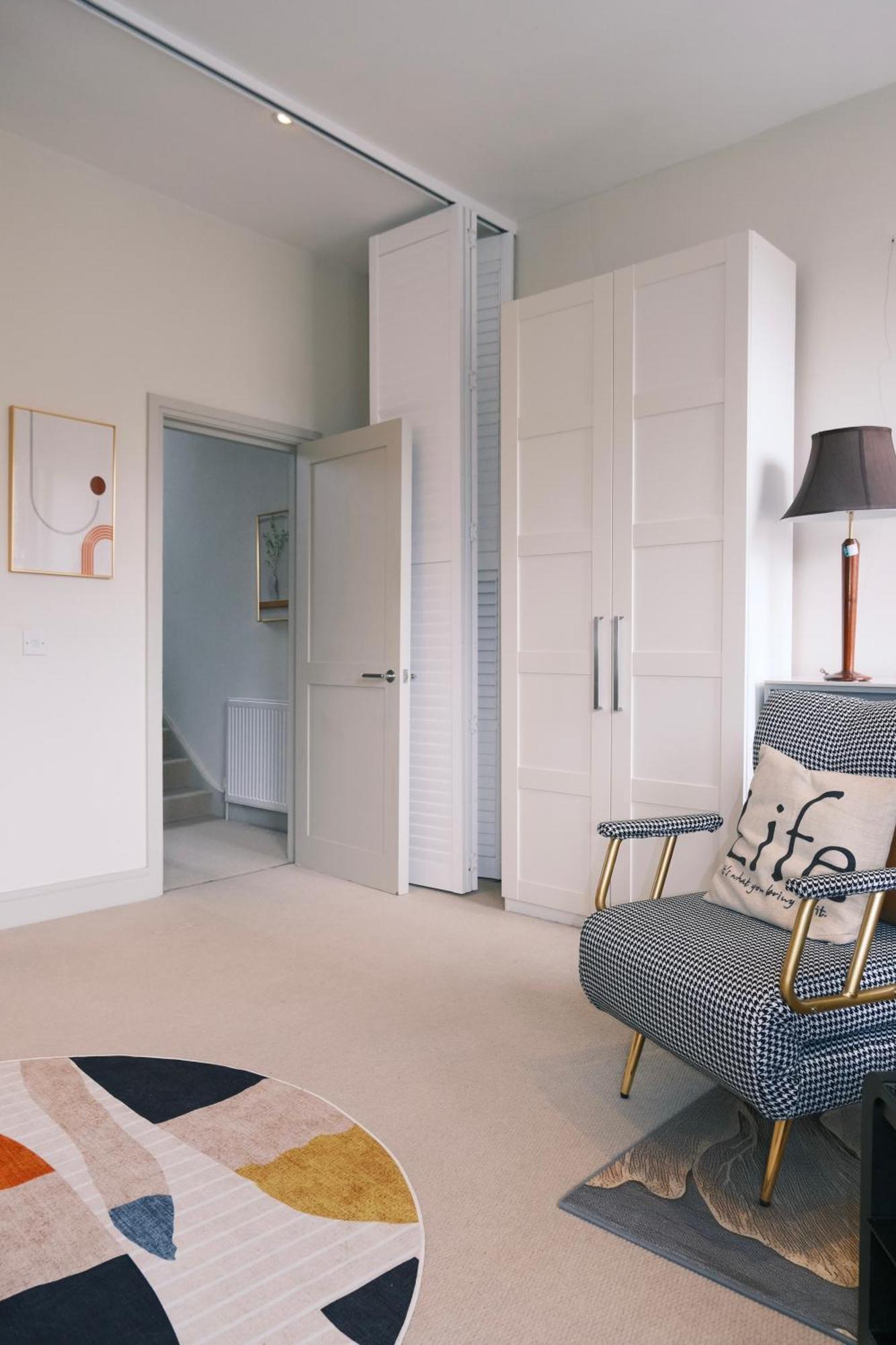 Lägenhet Spacious Duplex Flat West For Families & Groups *