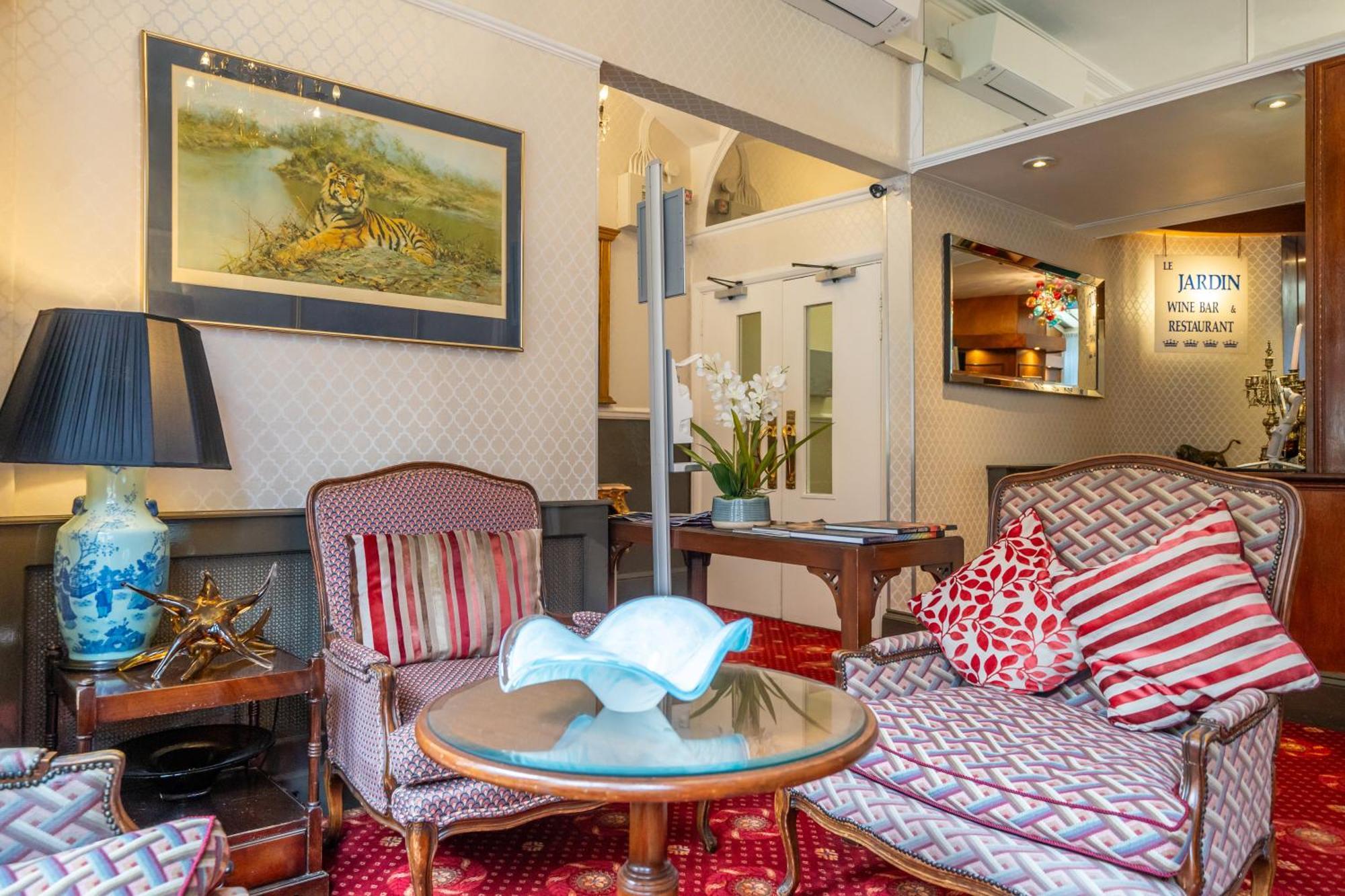 La Place 4* London