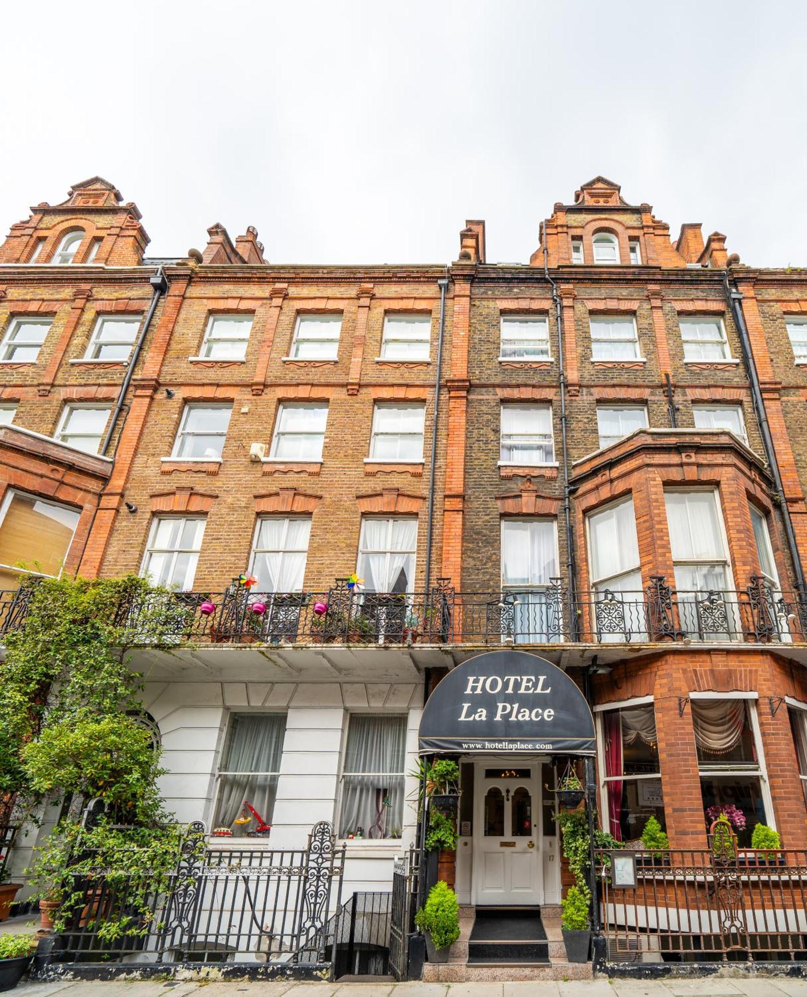 La Place 4* London