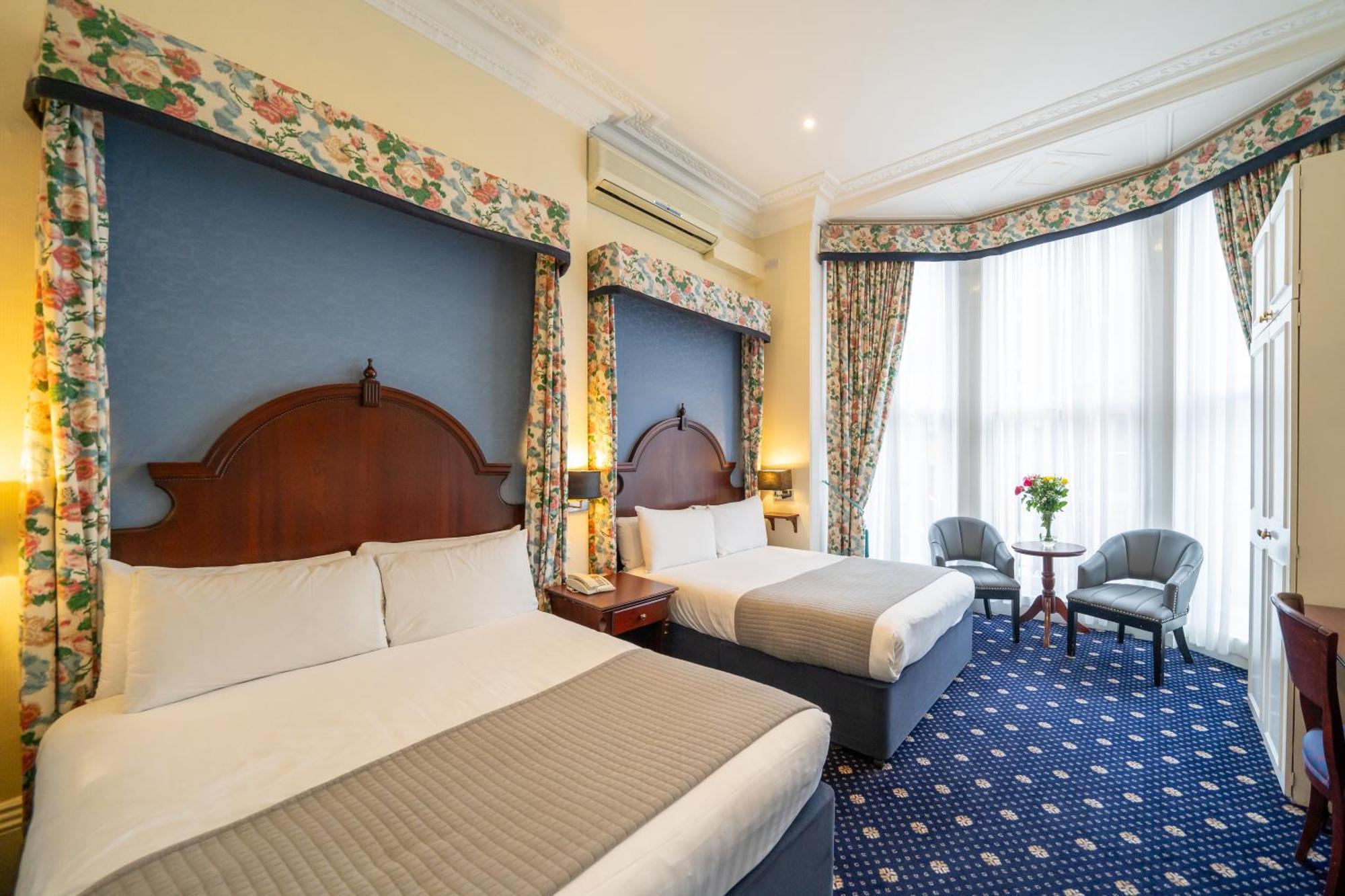 La Place 4* London
