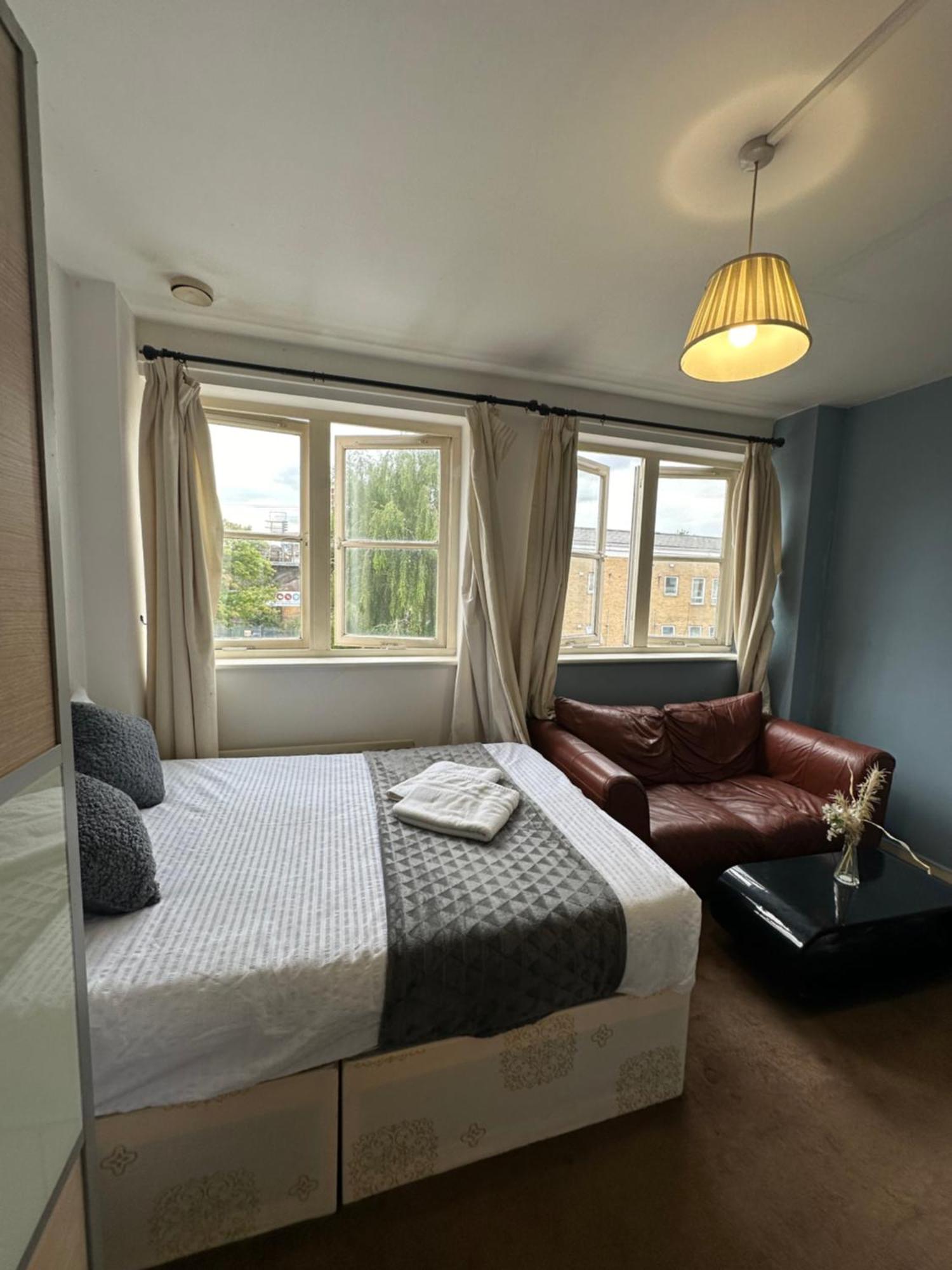 Luxury In Central London!6 Bedroom With 2 Bath & Separate Wc! Londra
