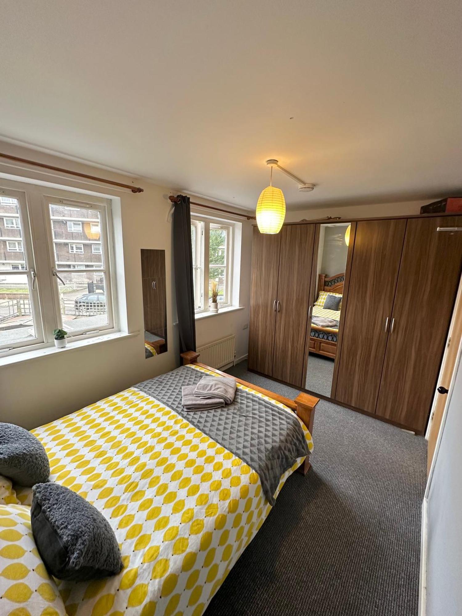 Luxury In Central London!6 Bedroom With 2 Bath & Separate Wc! Alloggio in famiglia *