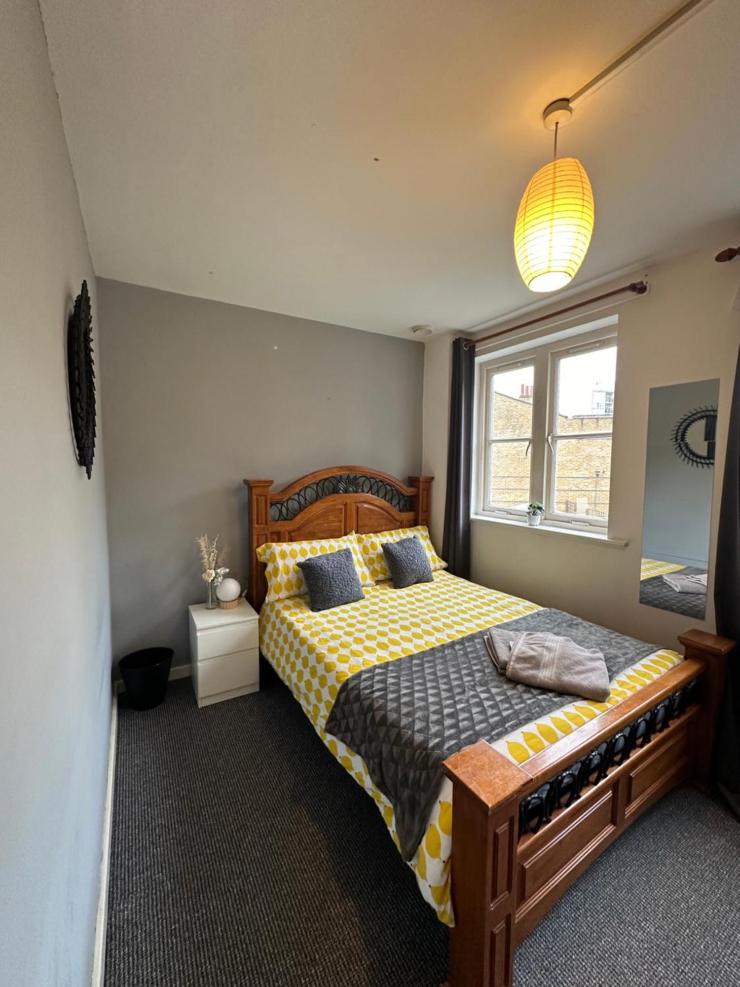 Luxury In Central London!6 Bedroom With 2 Bath & Separate Wc! Londra