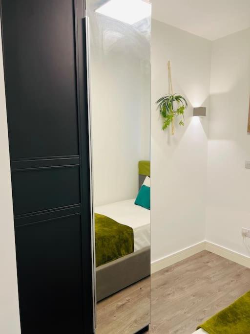 Appartement Stunning Two Bed Flat In
